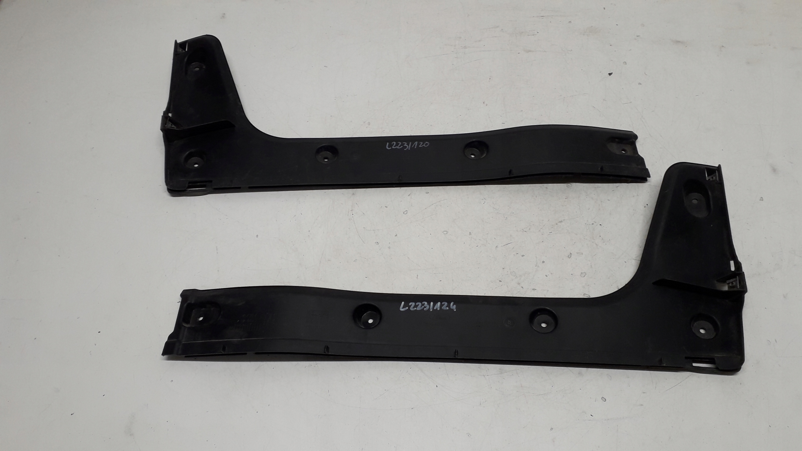 FORD MONDEO MK4 KOMBI ŚLIZG BLENDY BAGAŻNIKA P L