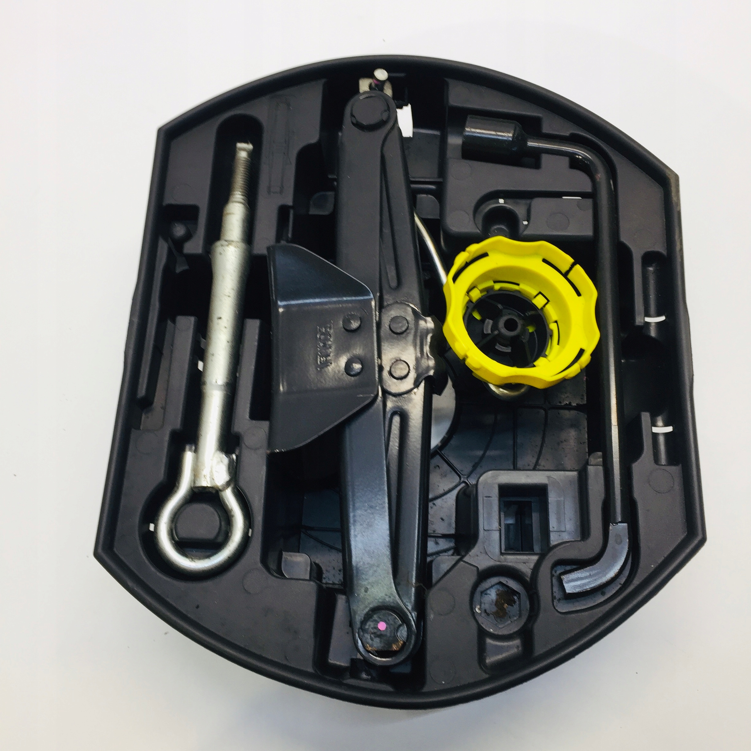 WKŁAD KOŁA ZAPASOWEGO PEUGEOT 207 208 308 3008 2008