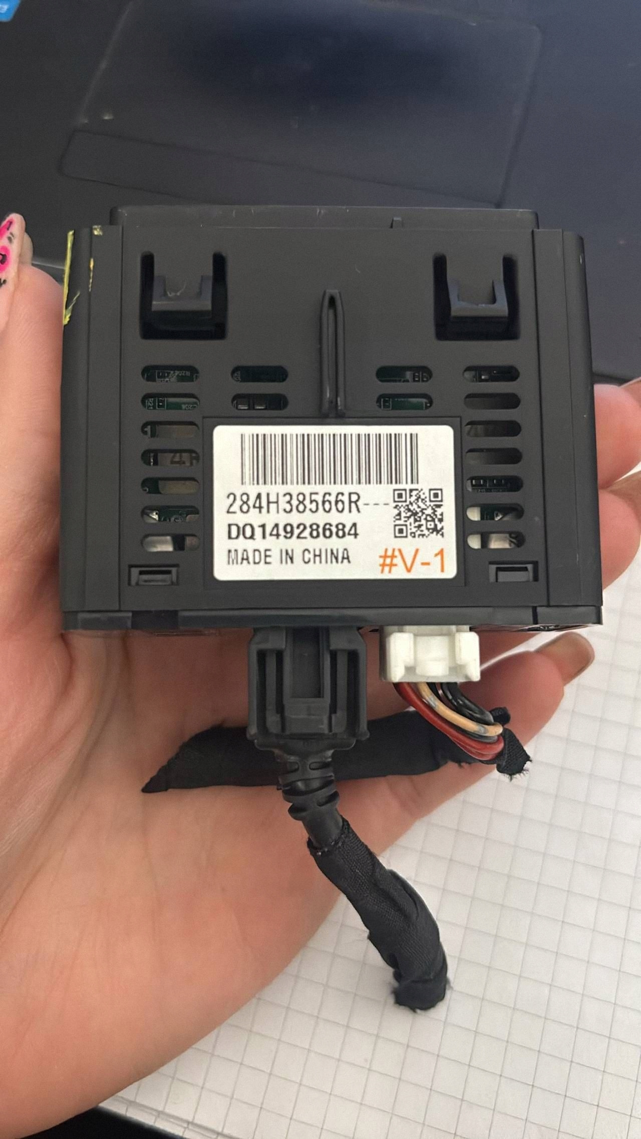 adapter, stecker USB Renault Clio VI Austral Megane V 284H38566R