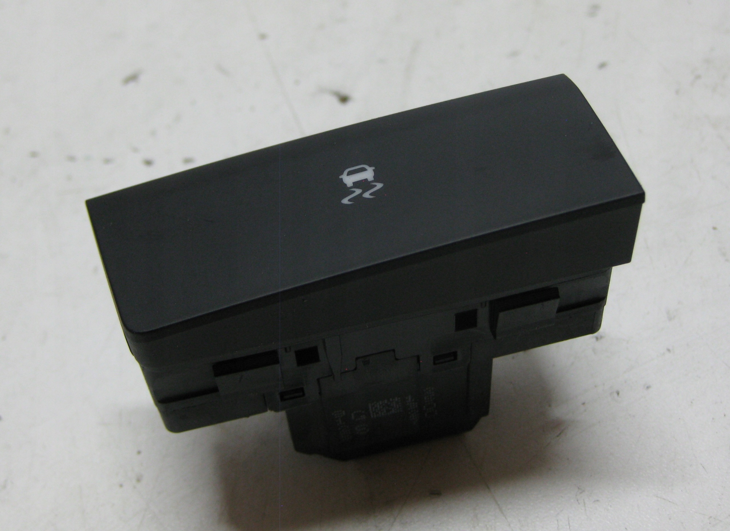 OPEL INSIGNIA 09R switch switch button KONTROLI TRAKCJI 13272500