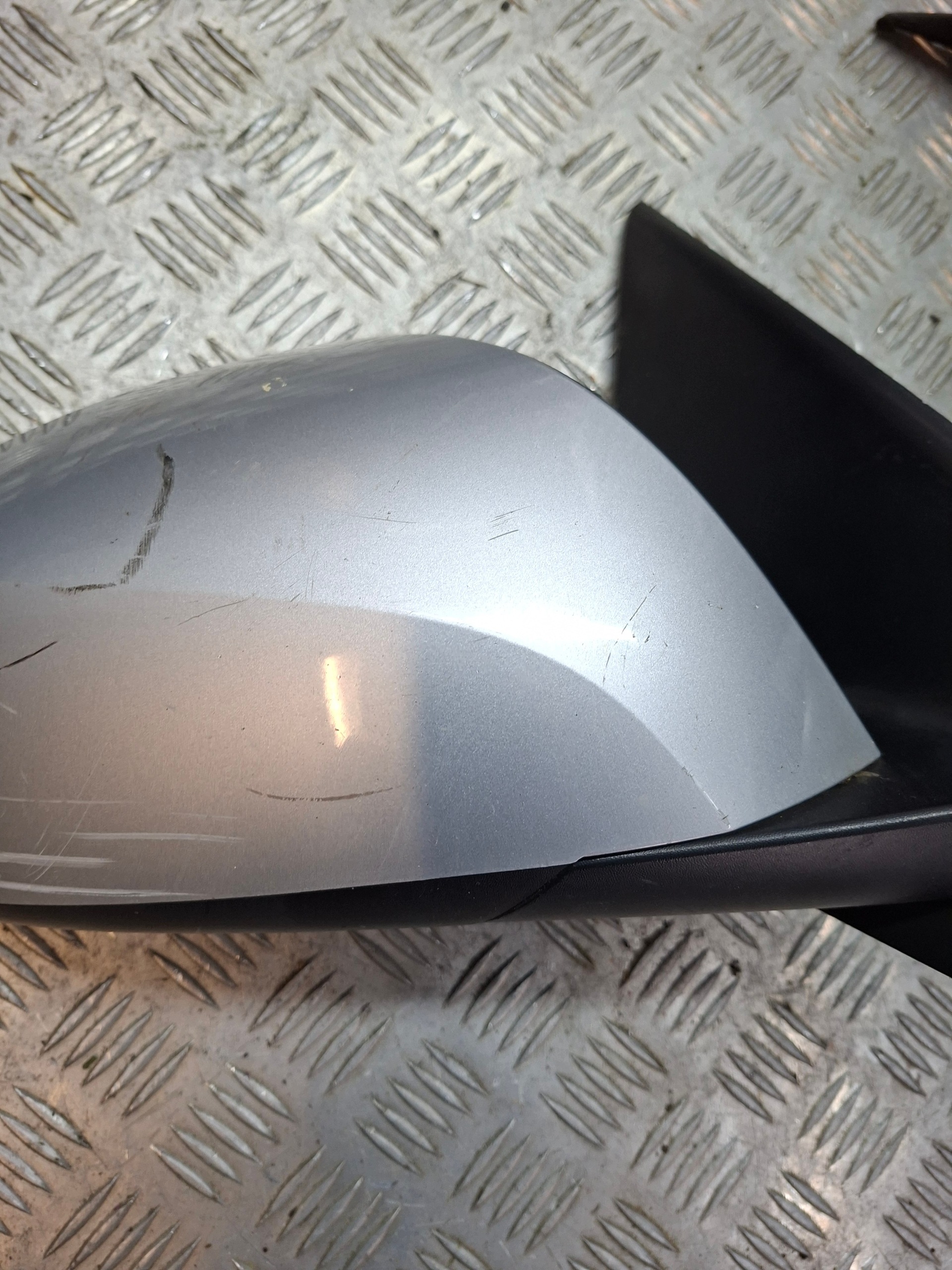 mirror right RENAULT LAGUNA III 2.0 DCI E9026098