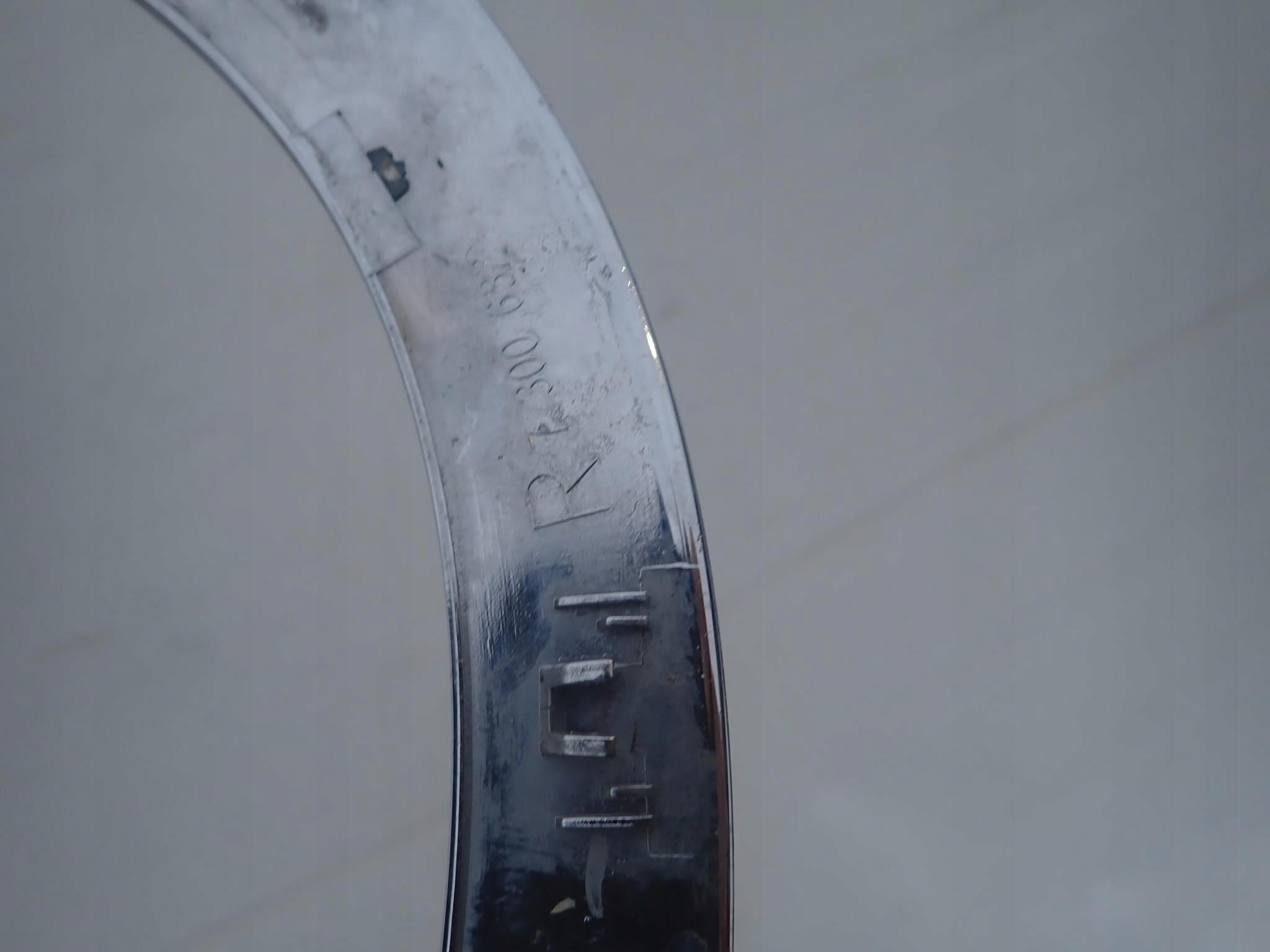 MINI COOPER III 3 F55 14- frame CHROM lights right