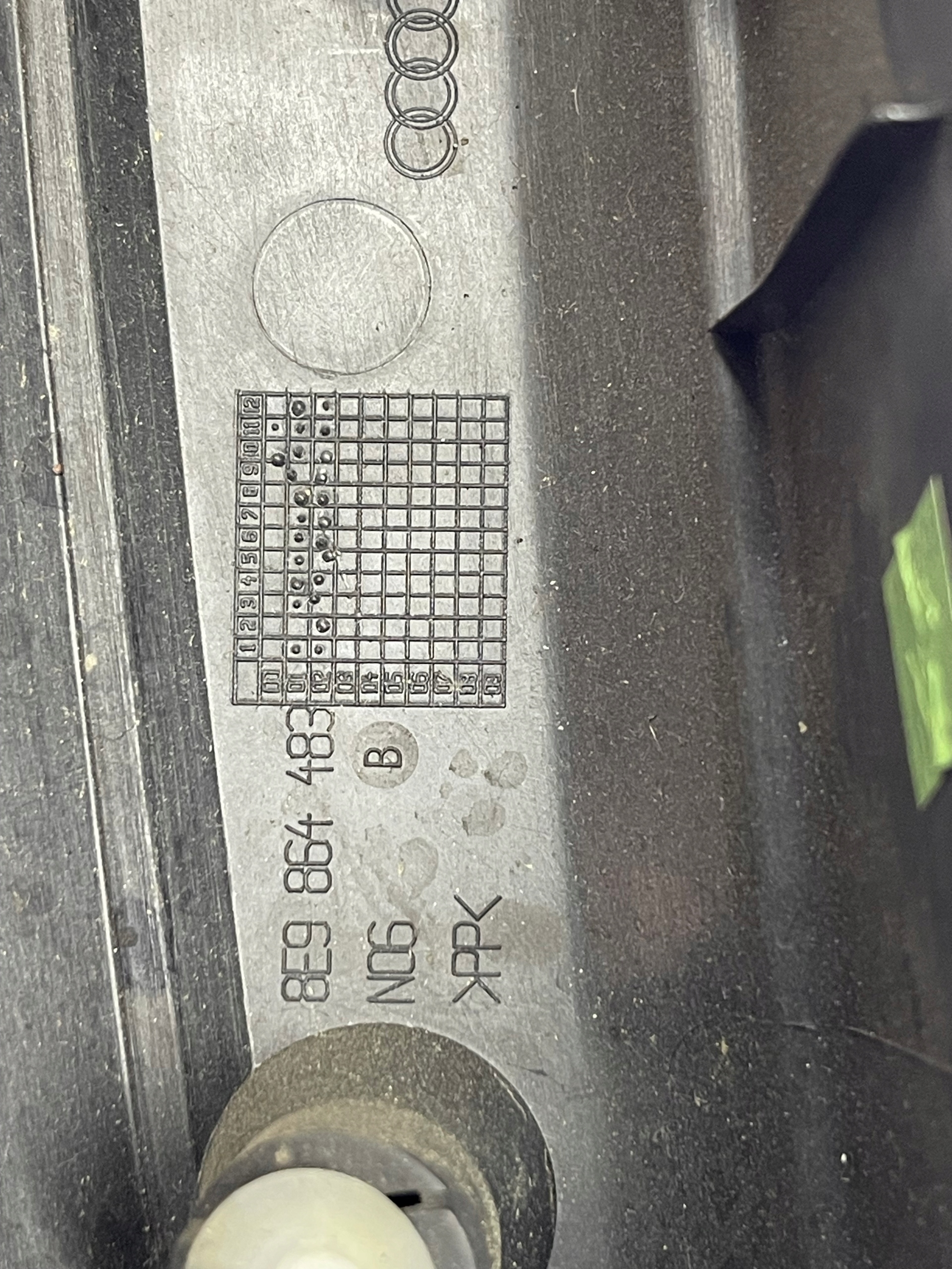 cover of the threshold boot Audi OE A4 B6 8E9864483