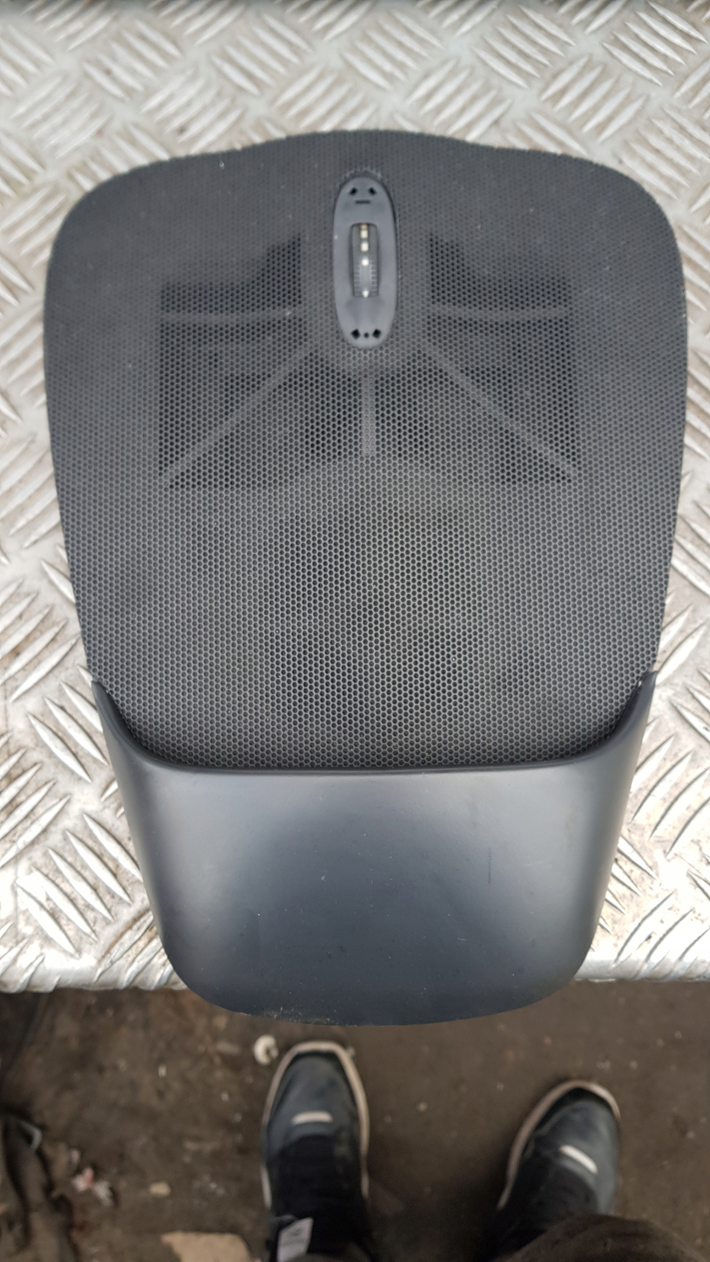 MERCEDES W209 grid consoles central a2098300754