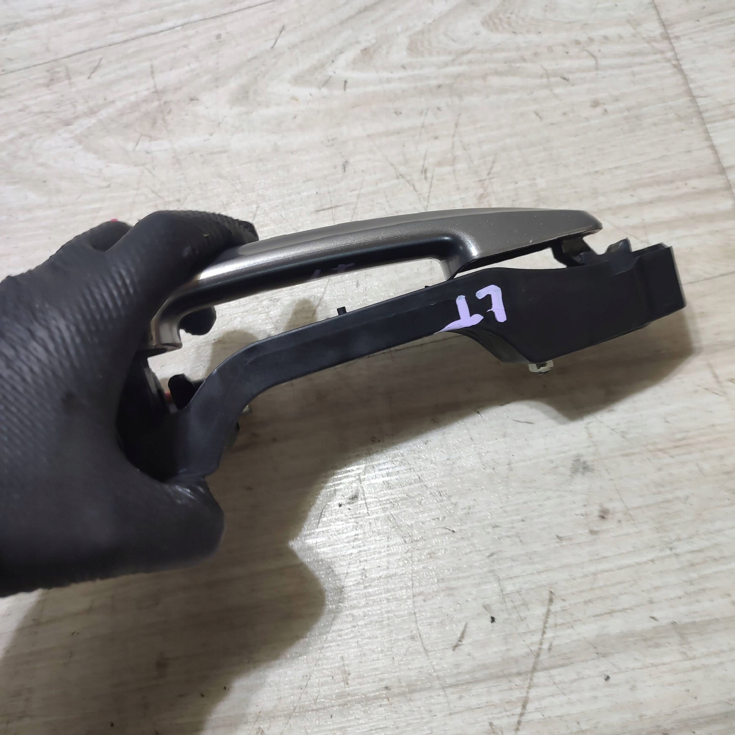 handle exterior rear rear part side left Suzuki Vitara (LY)