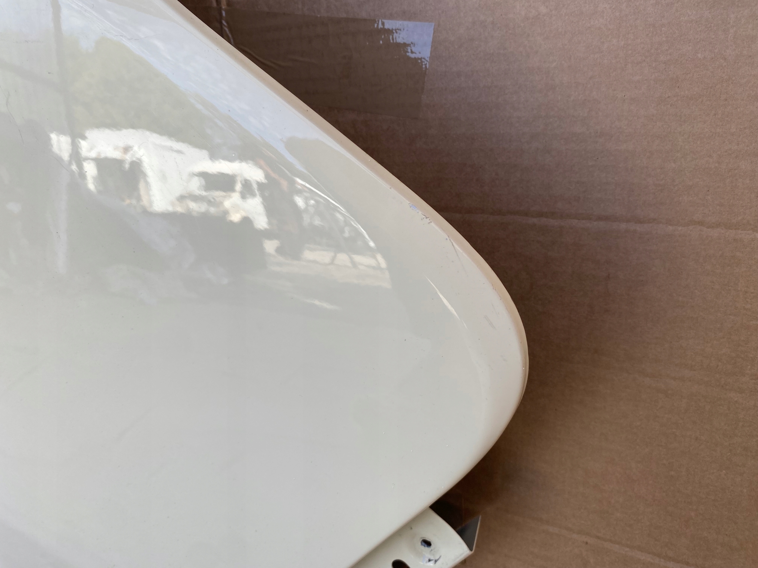 TRAFIC VIVARO TALENTO-fender front right KREMOWY original