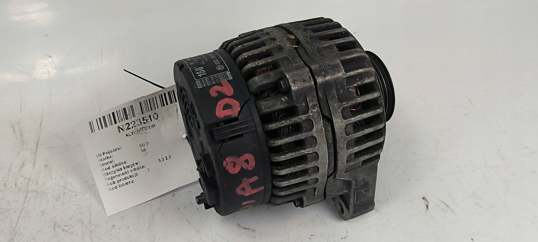 alternátor 059903015E AUDI A8