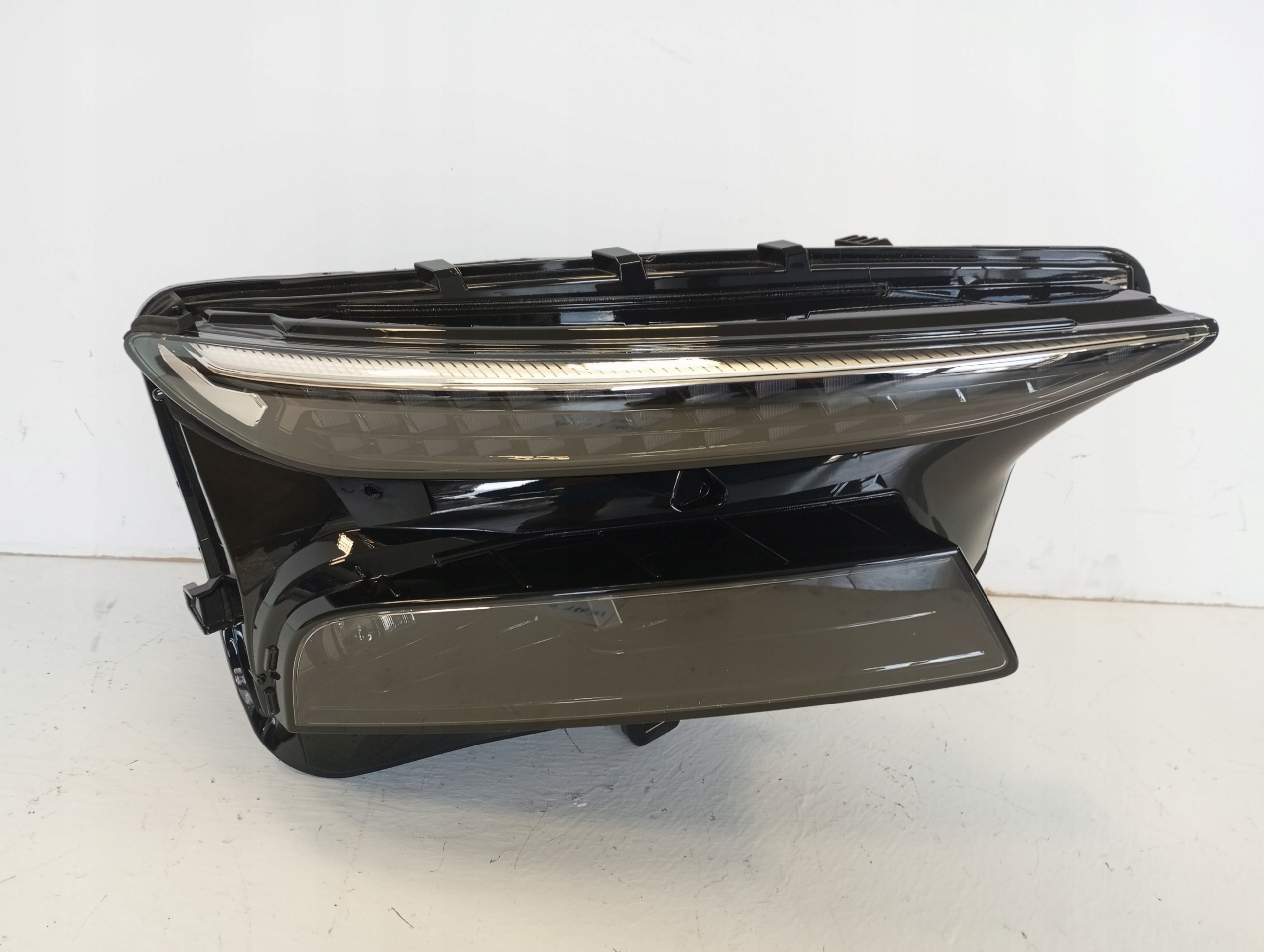 light right front front FULL LED AUDI A6 E-TRON 85E941040AB