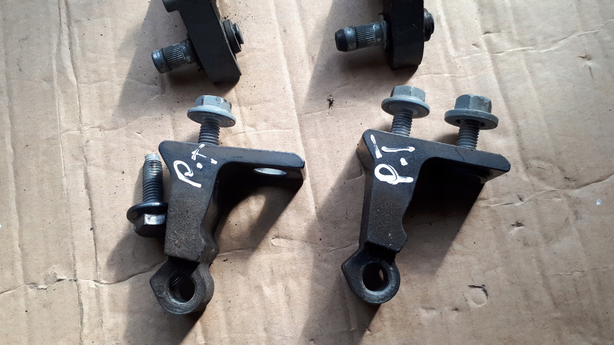 A7 4G hinge hinges door right right rear part LZ7S