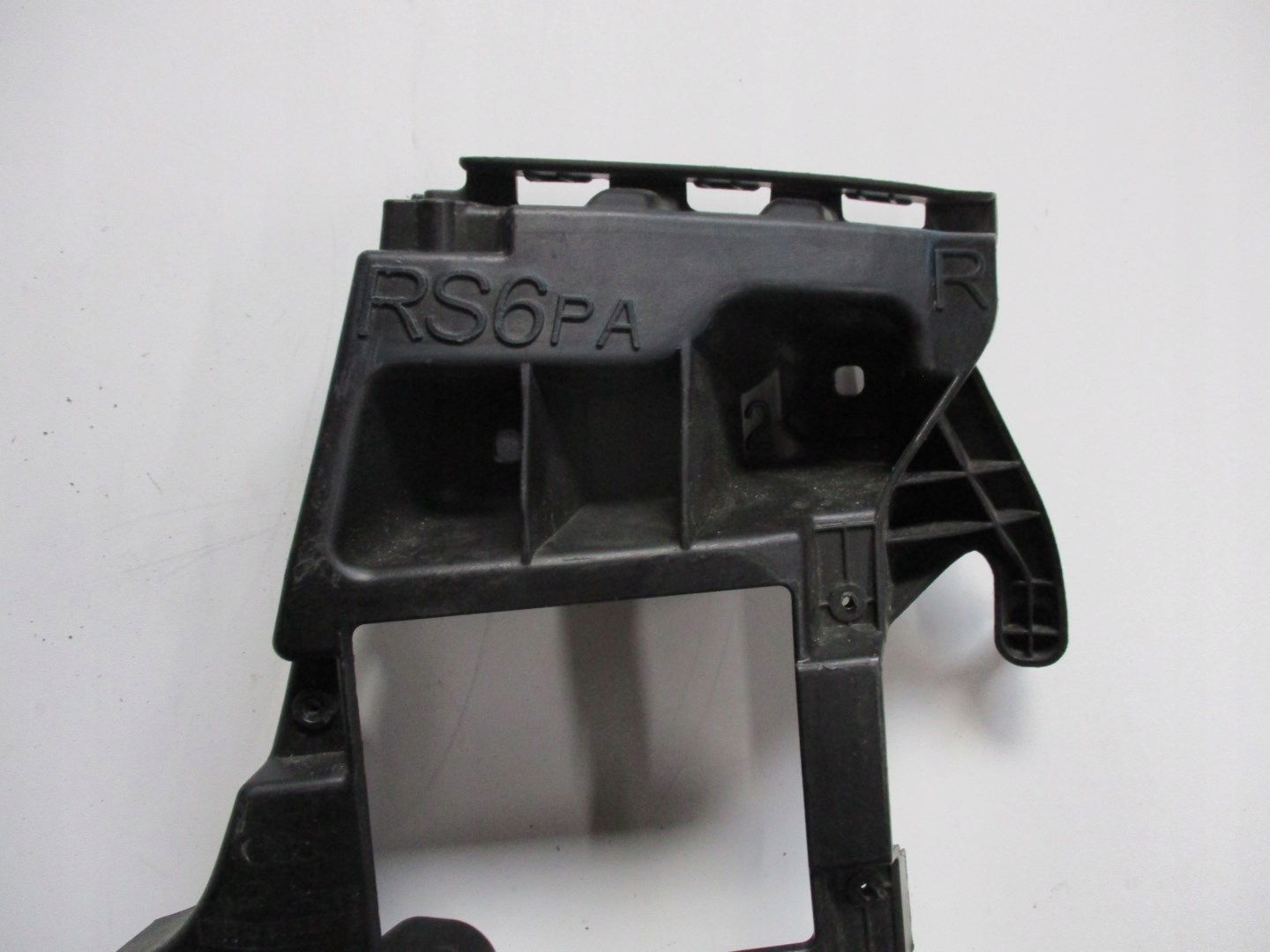 bumper bracket AUDI A6 4G9 RS6 4G9807394B