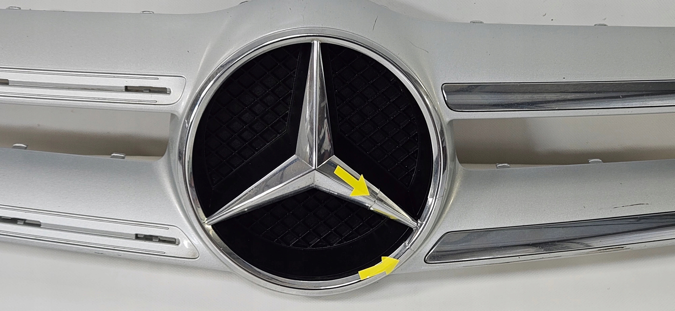 GRIGLIA MERCEDES GLA 156 A1568880260 Originale