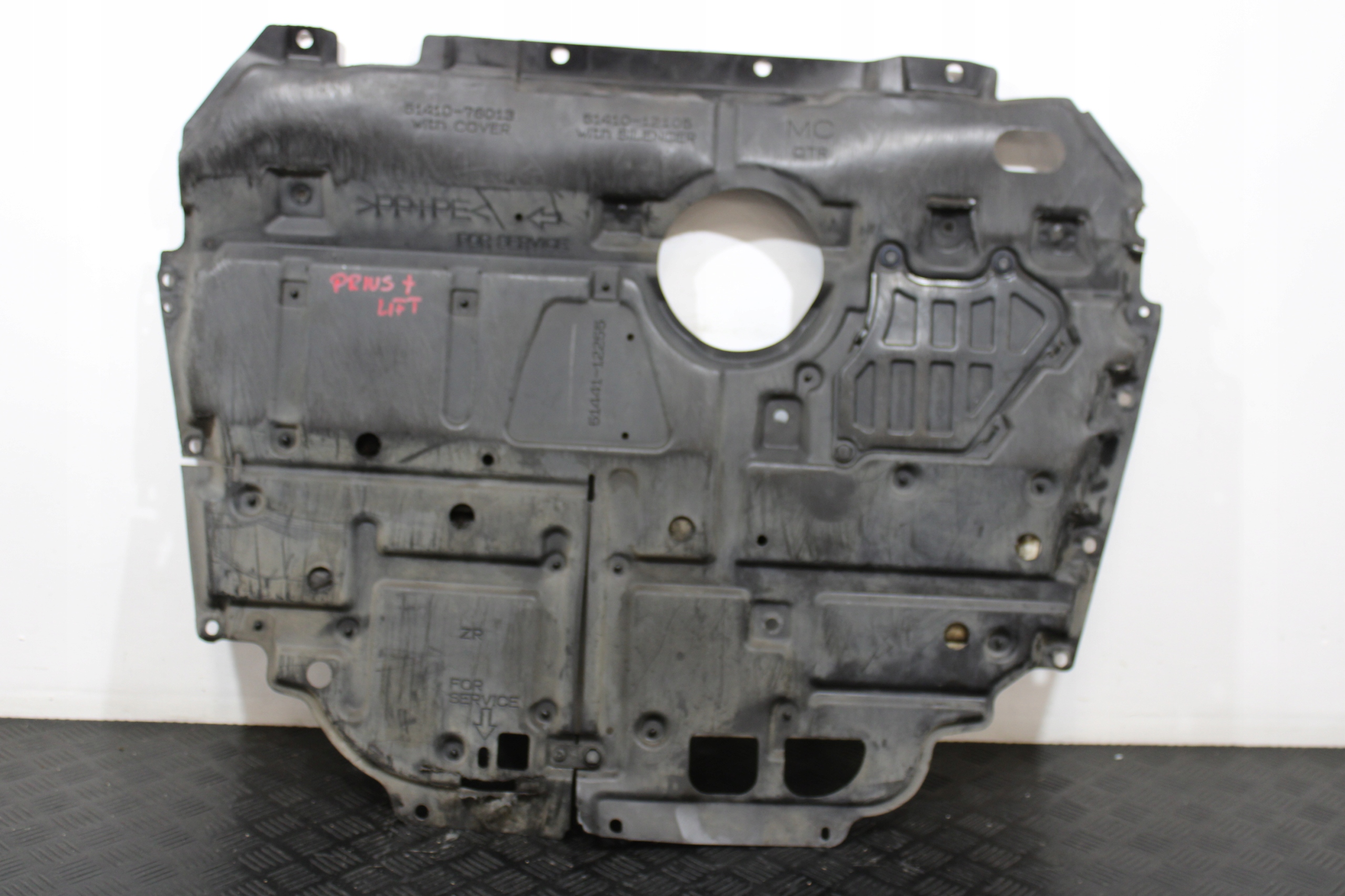 cover cover below engine 51410-12105 TOYOTA PRIUS + plus LIFT