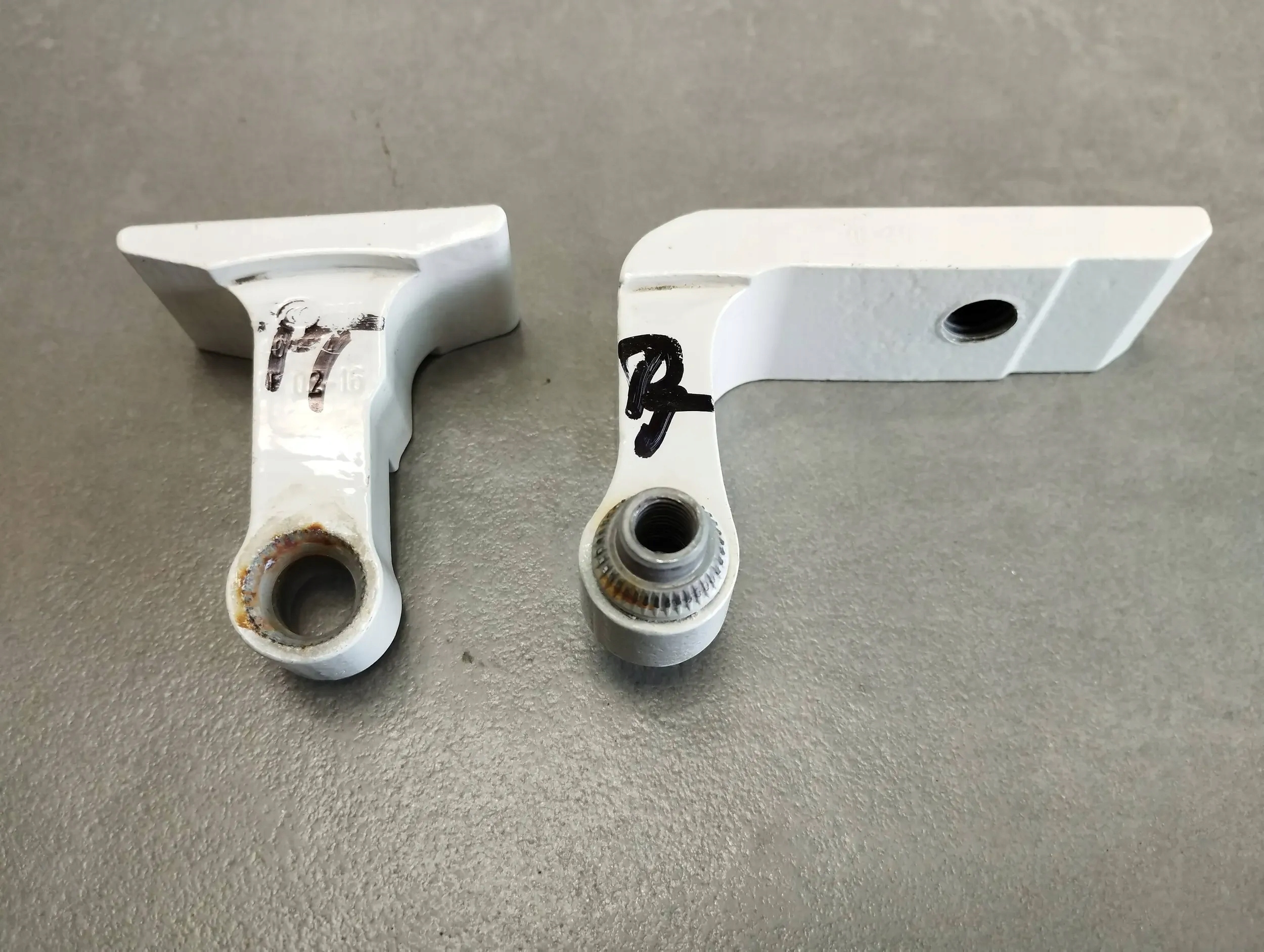 BMW 7 G11 hinges door right rear part 7333062 Z bodywork