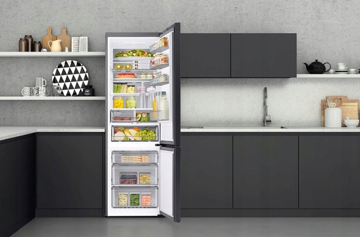 Холодильник Samsung rb38a7b5e22 Bespoke No Frost 390 L цвет доминирующий черный