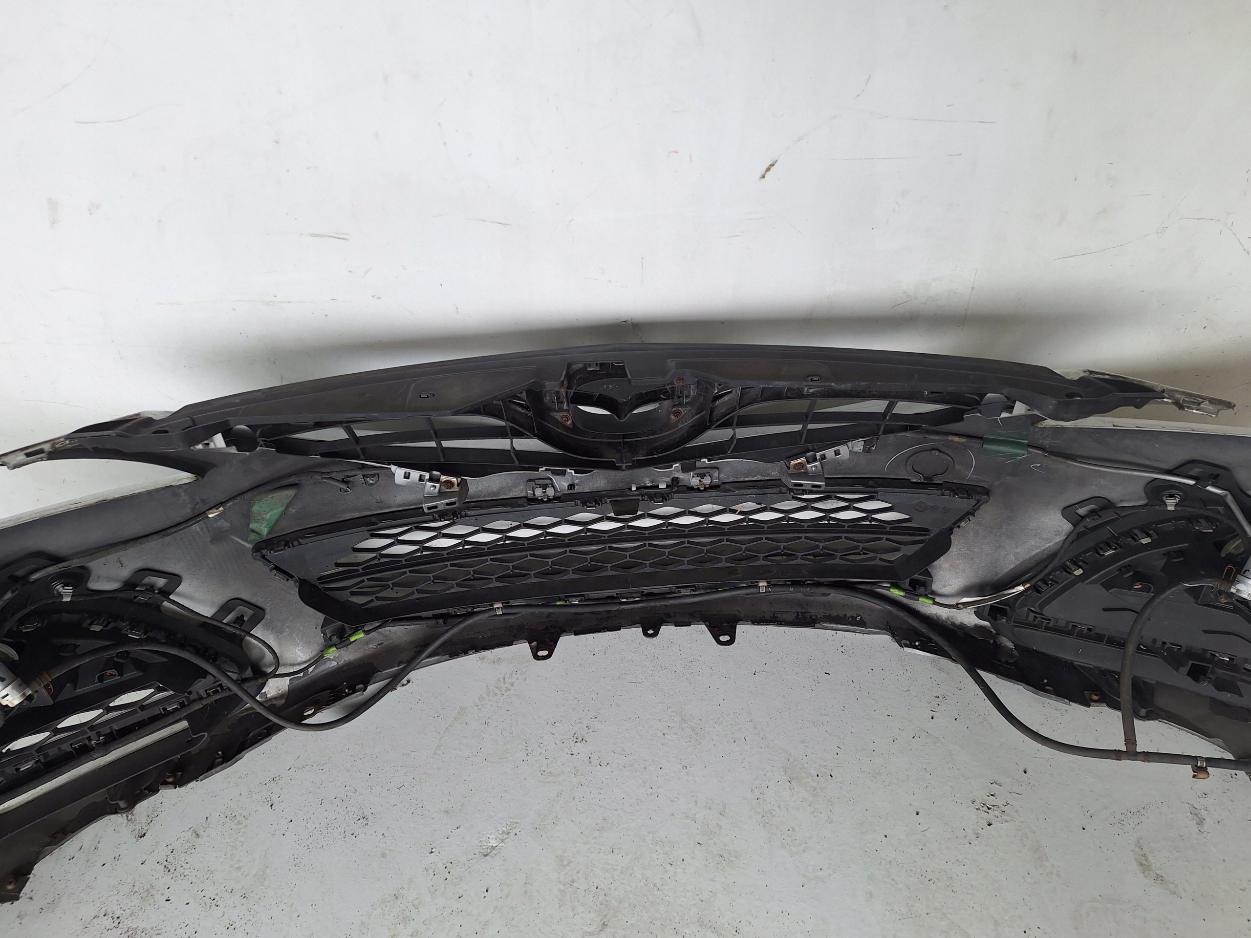 MAZDA 6 GH LIFT 10-12 bumper XENON + PDC