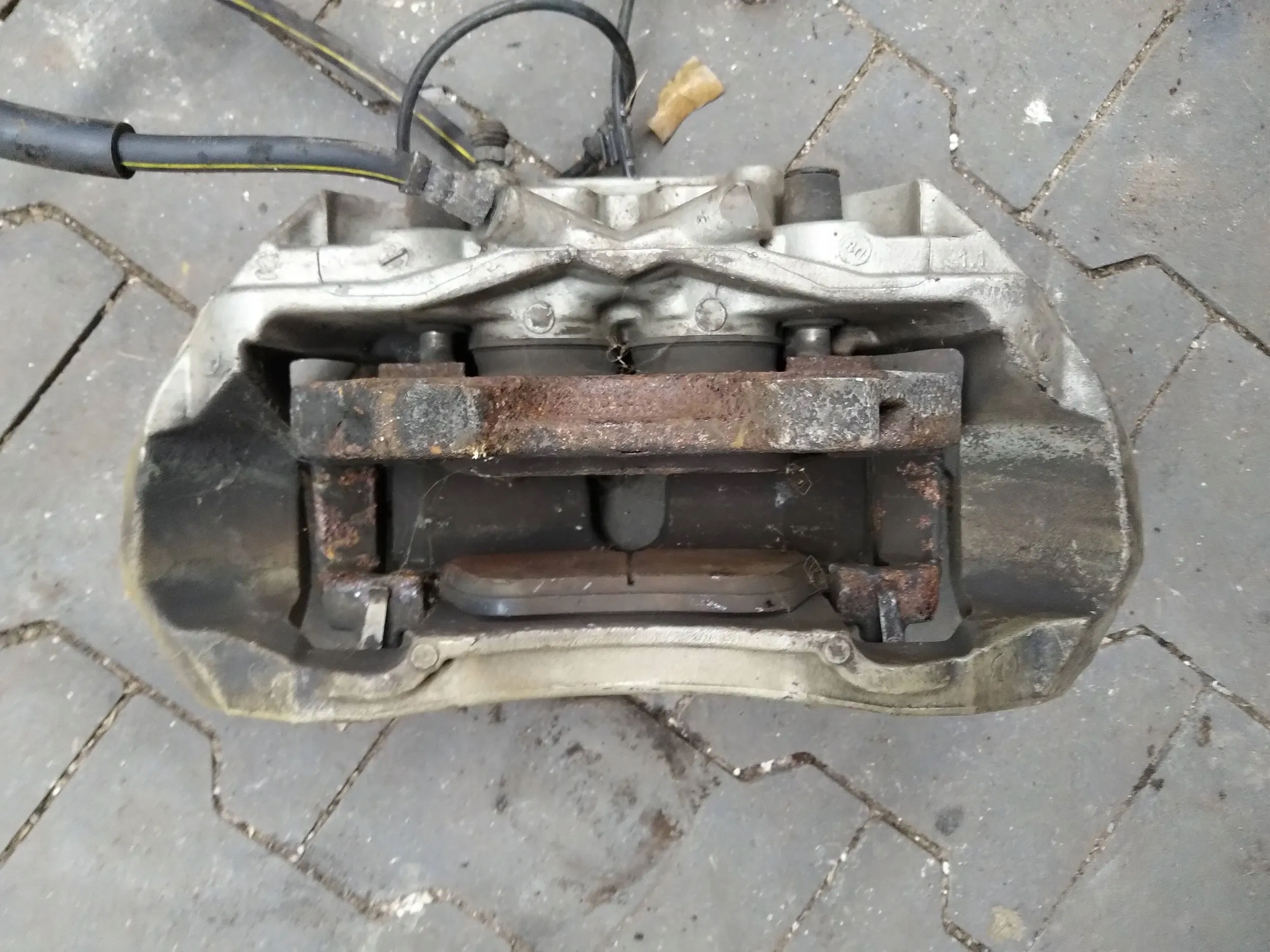 Mercedes-Benz ML AMG W164 2009 front side right caliper