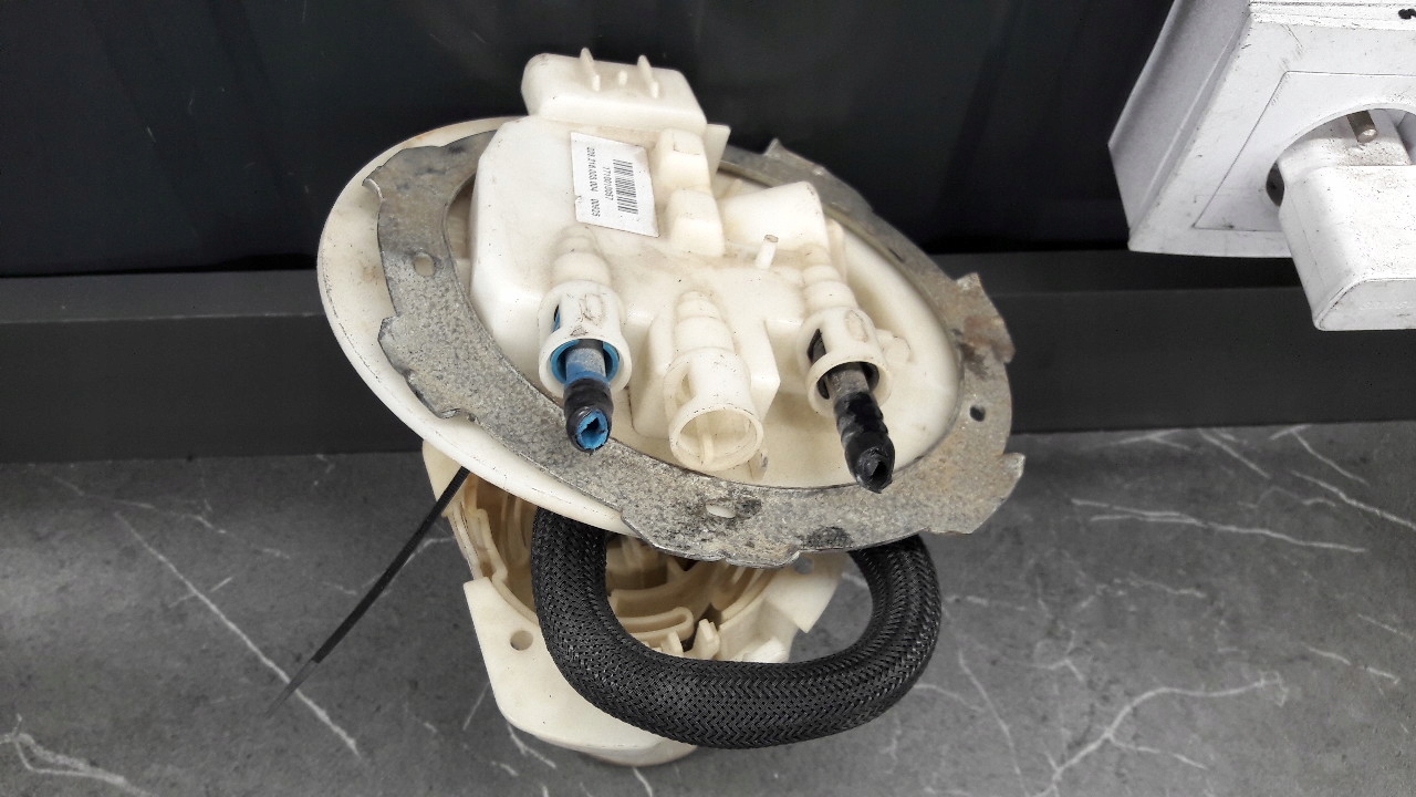 228216003017 Pompa paliwa i pływak Opel Vectra C 2,2 16V Marka Opel