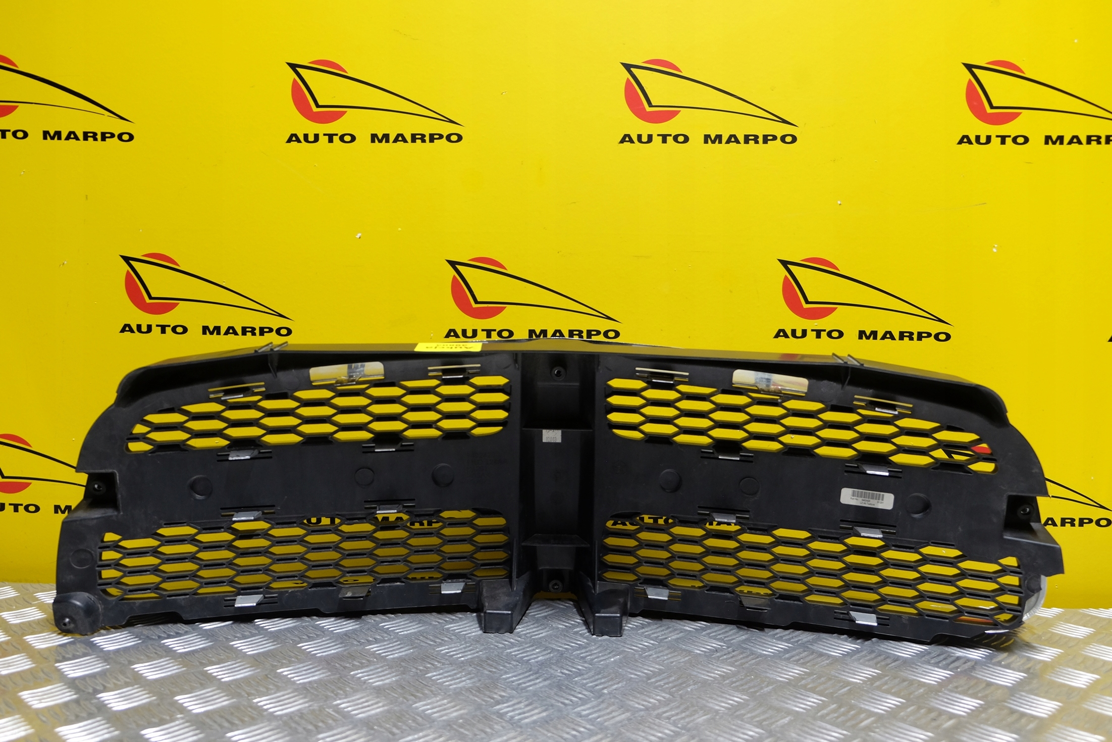 DODGE CHARGER 2011-2014 GRILL ATRAPA PRZÓD USA Strona zabudowy przód