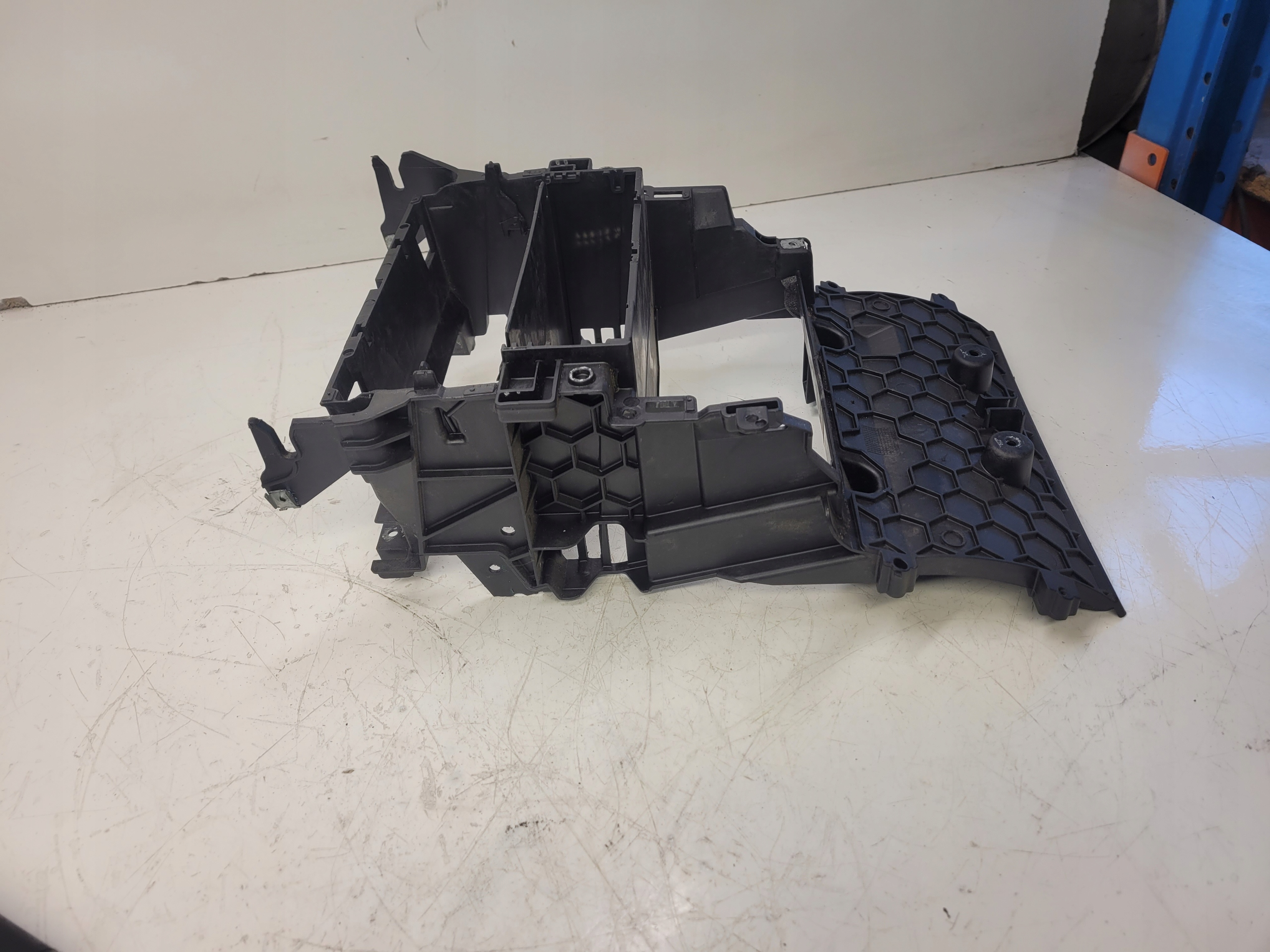 PANIER SUPPORT PLAQUE ZMIENIARKI BOUCHES BUSES Q7 4L2858005A UK