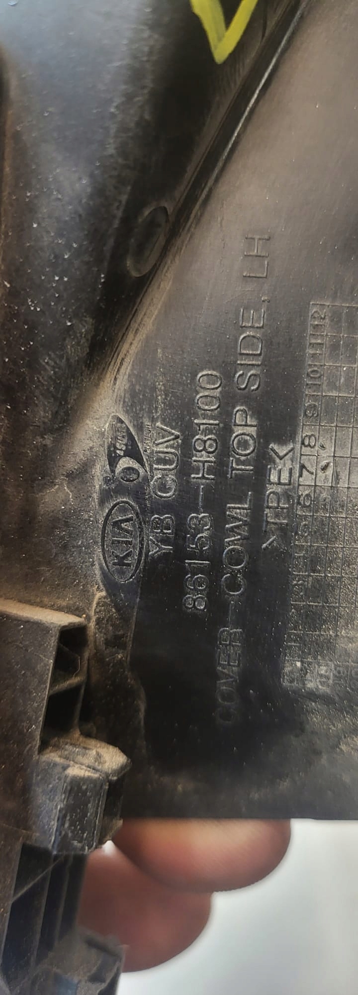 KIA STONIC Unité d’angle Sous vitre Droite