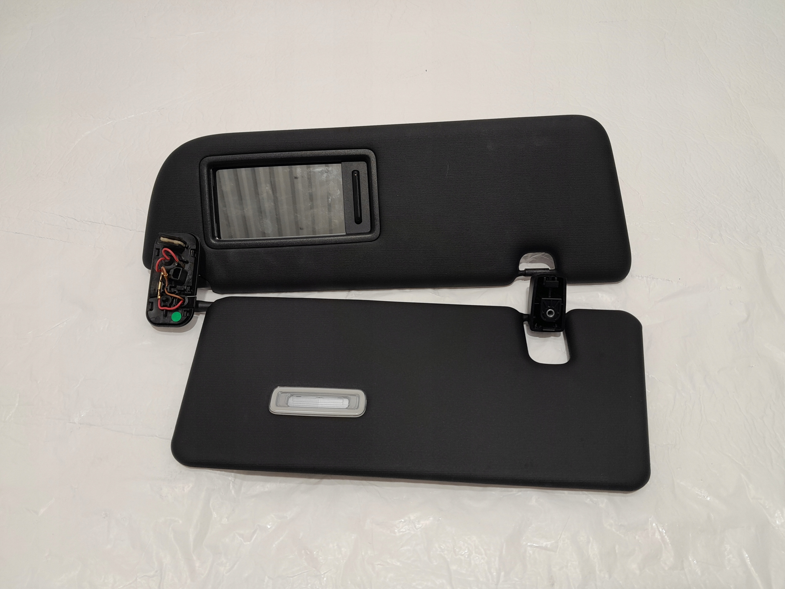 PORSCHE CAYENNE 9Y cover PRZECIWSLONECZNA visor right