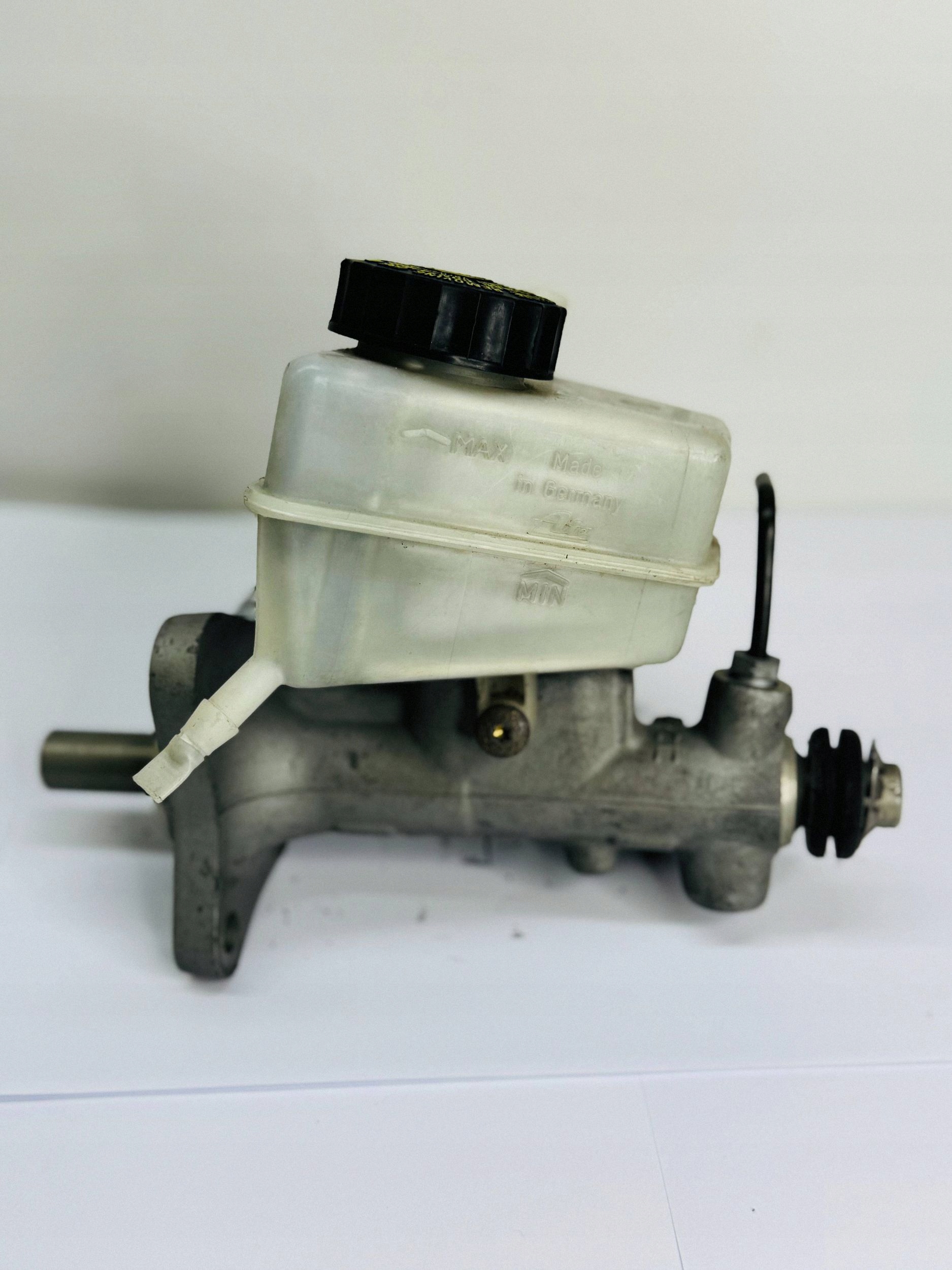 Servofreno serbatoio MERCEDES A2034300002
