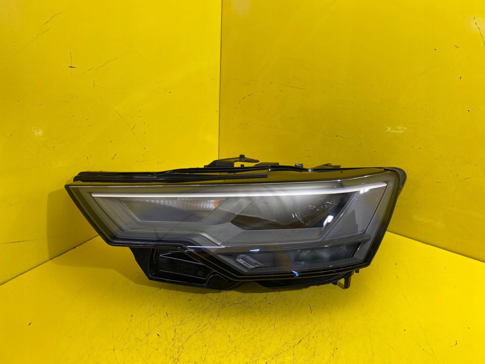 light left AUDI A6 C8 4K0 18+ FULL LED 4K0941033