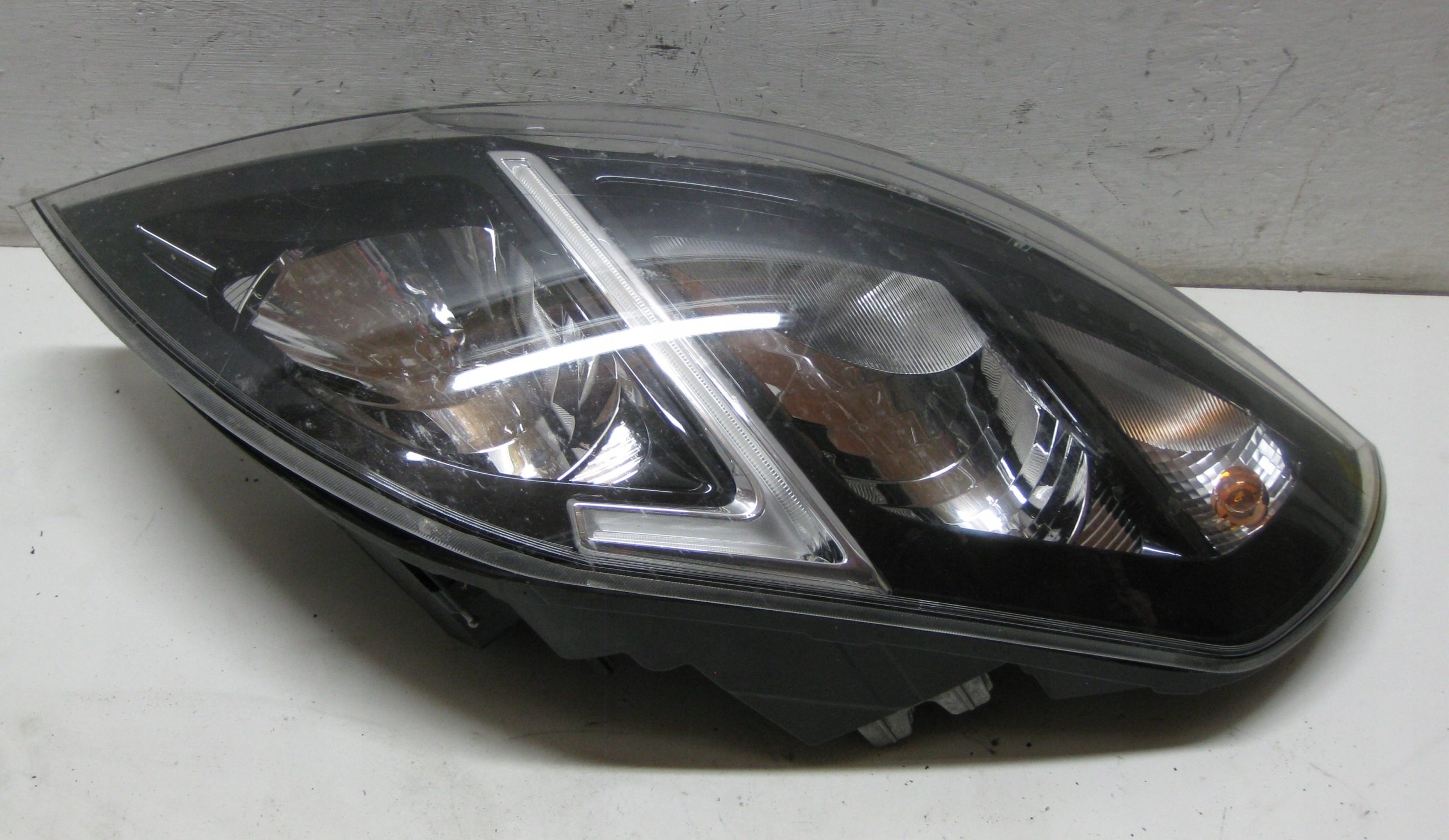 OPEL MOVANO B LIFT light front left original 260604857R