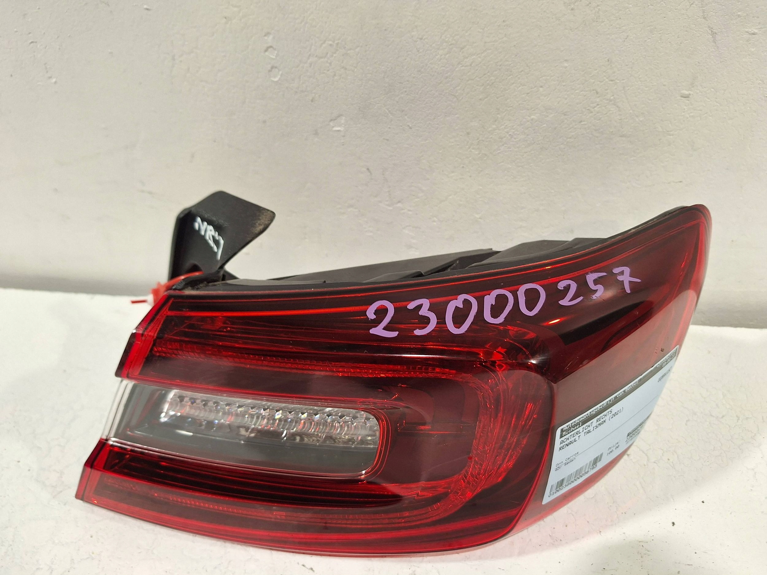 LAMPA TYŁ PRAWA 265502736R RENAULT TALISMAN SEDAN