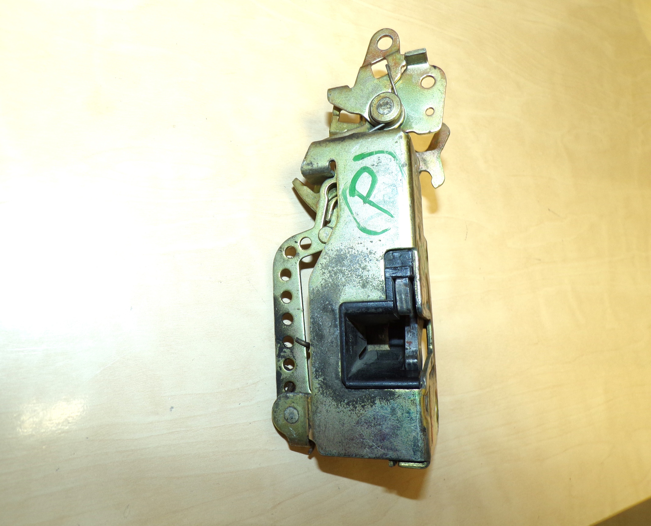 VW T4 CARAVELLE MULTIVAN lock door przednich prawych original