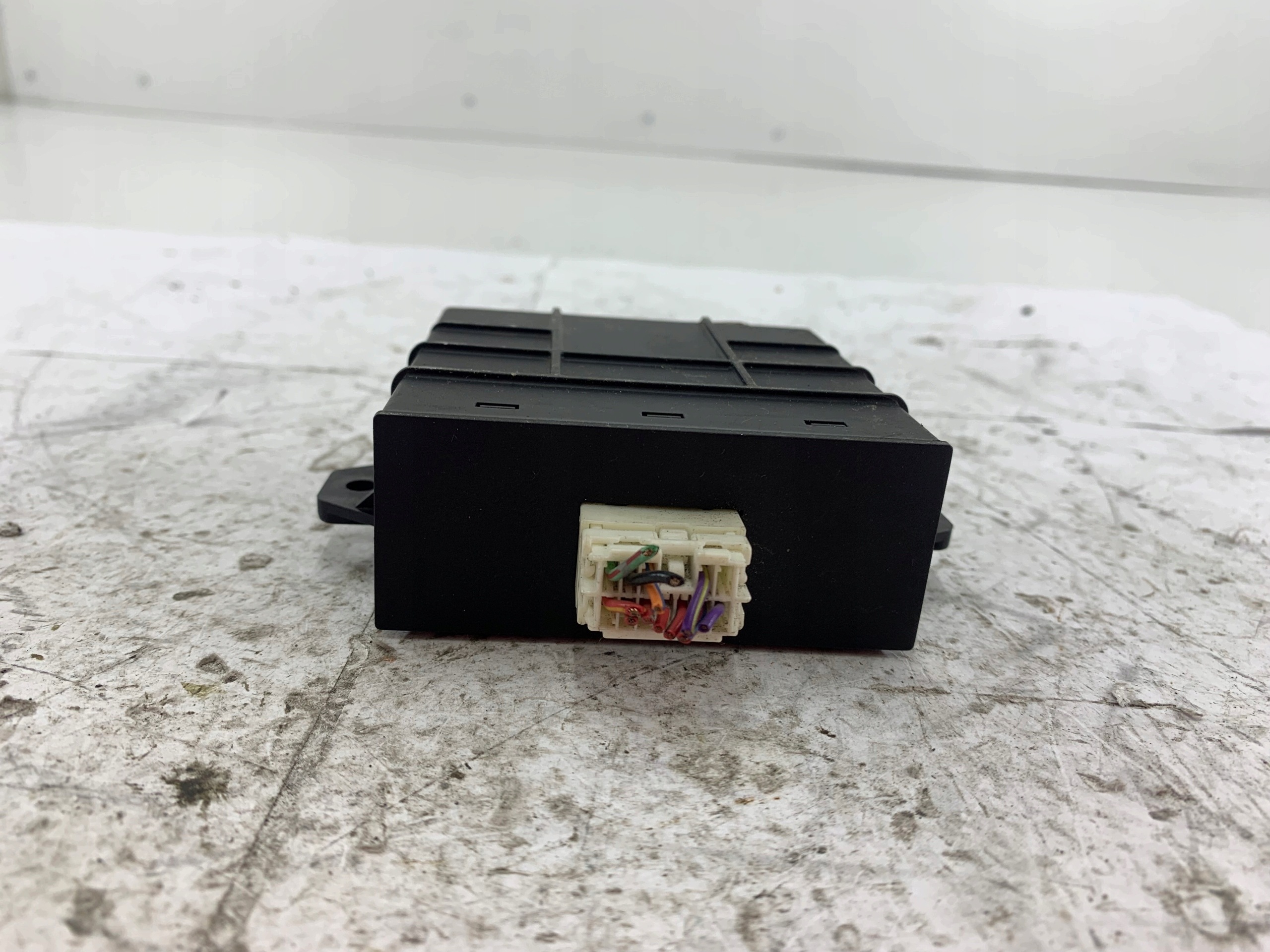 NISSAN PRIMERA P11 module unité de commande électronique uce 285809F600