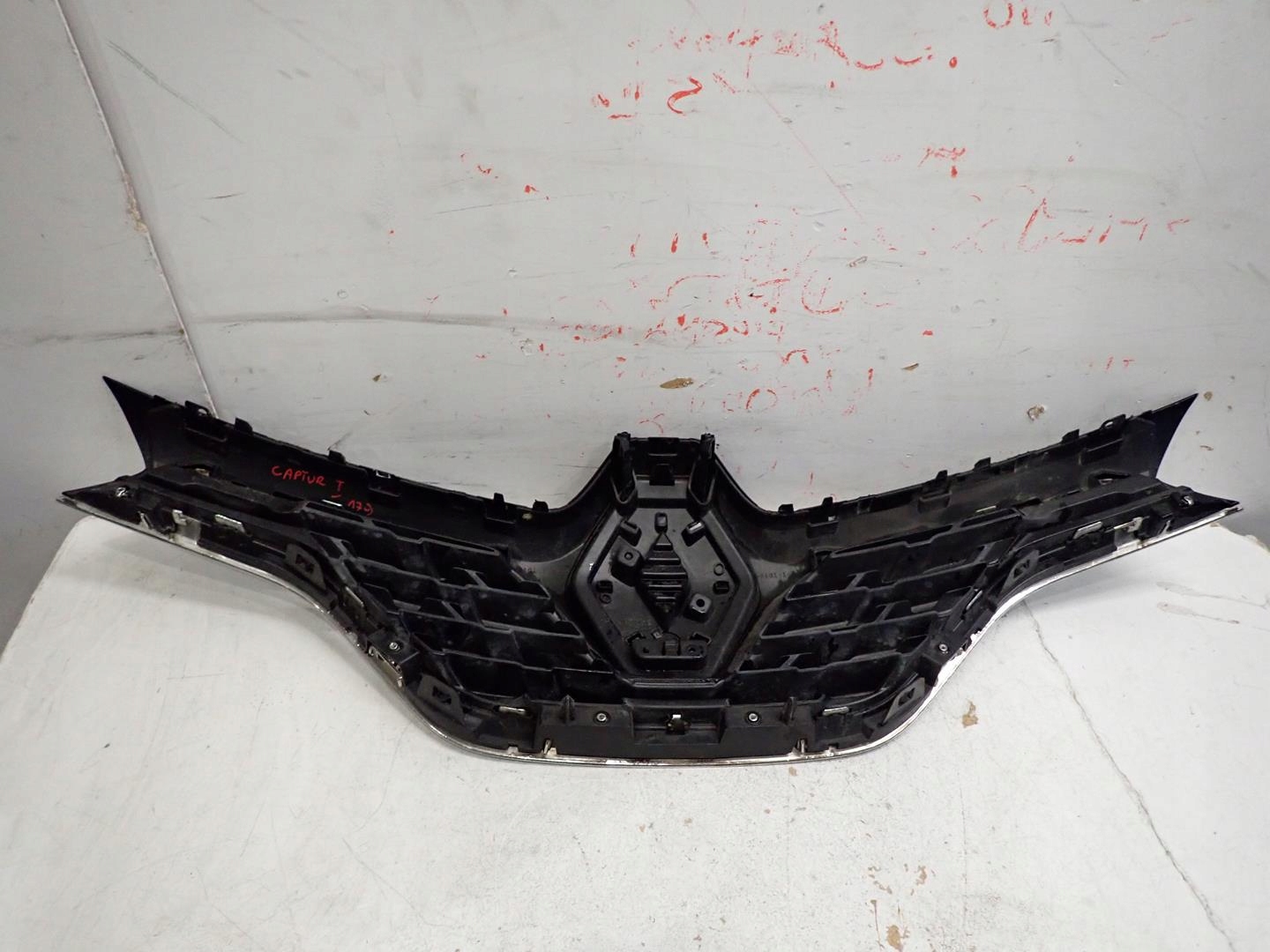 Grill RENAULT CAPTUR LIFT 2017