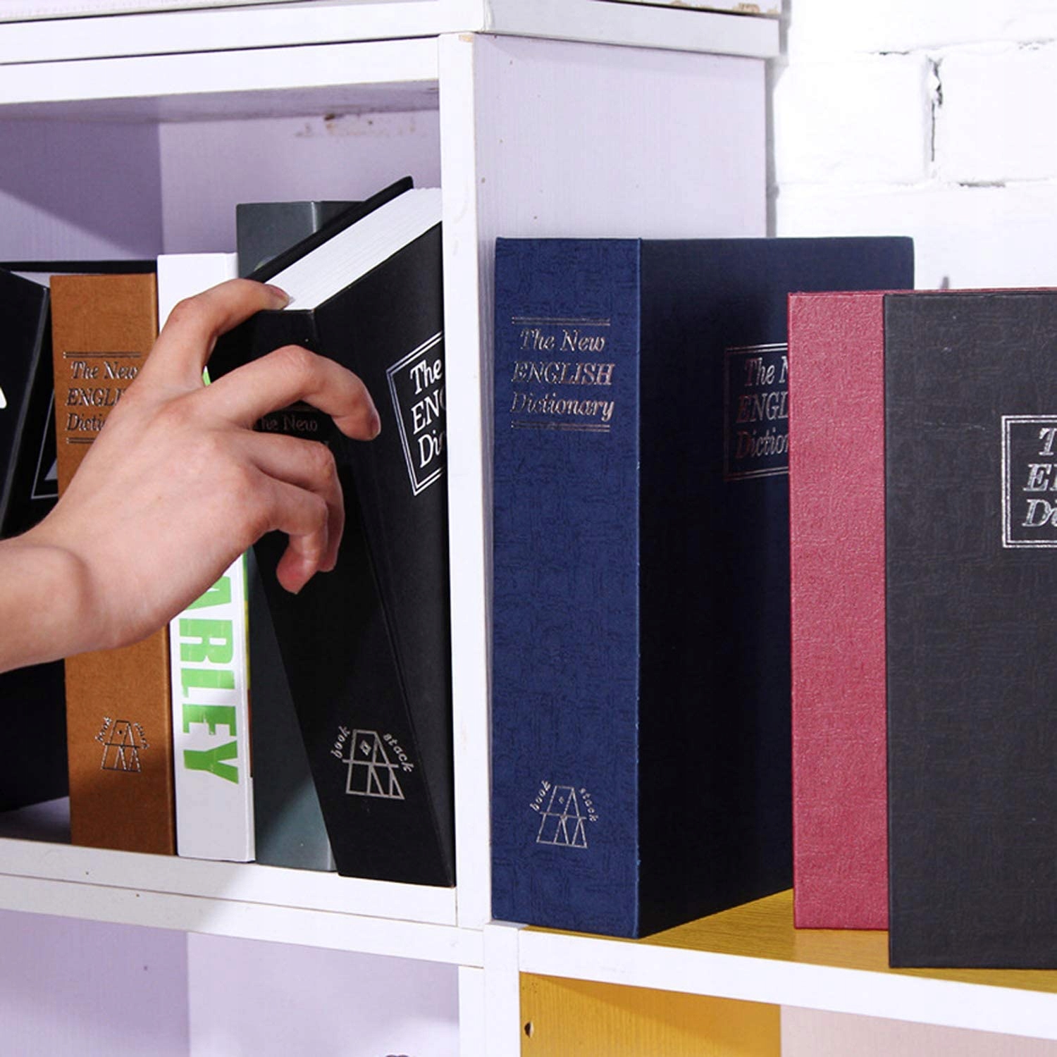 SEJF KASETKA KSIĄZKA NA PIENIĄDZE METALOWA + KLUCZ Liczba półek brak