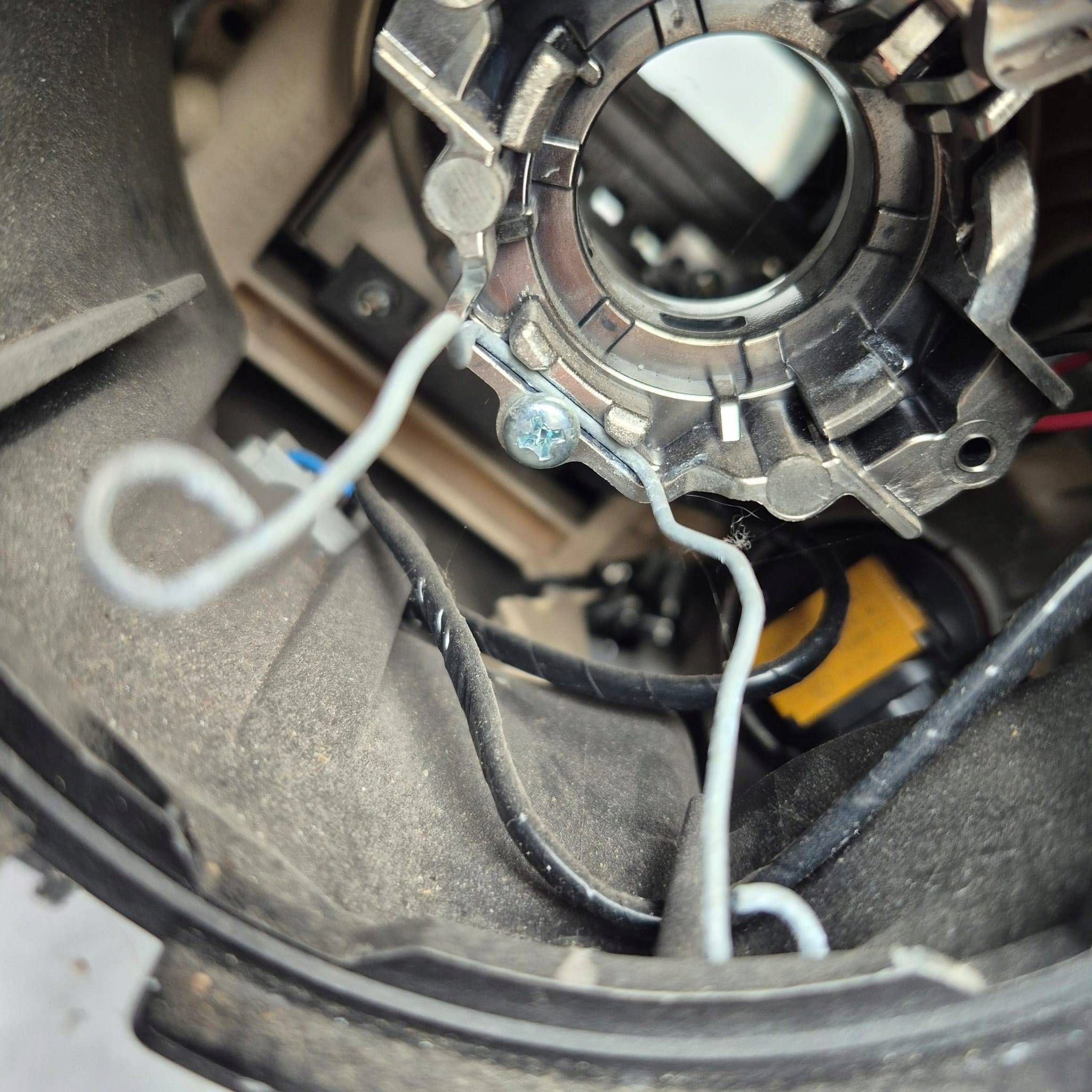 HONDA CRV CR-V 4 IV 12- light right front front XENON