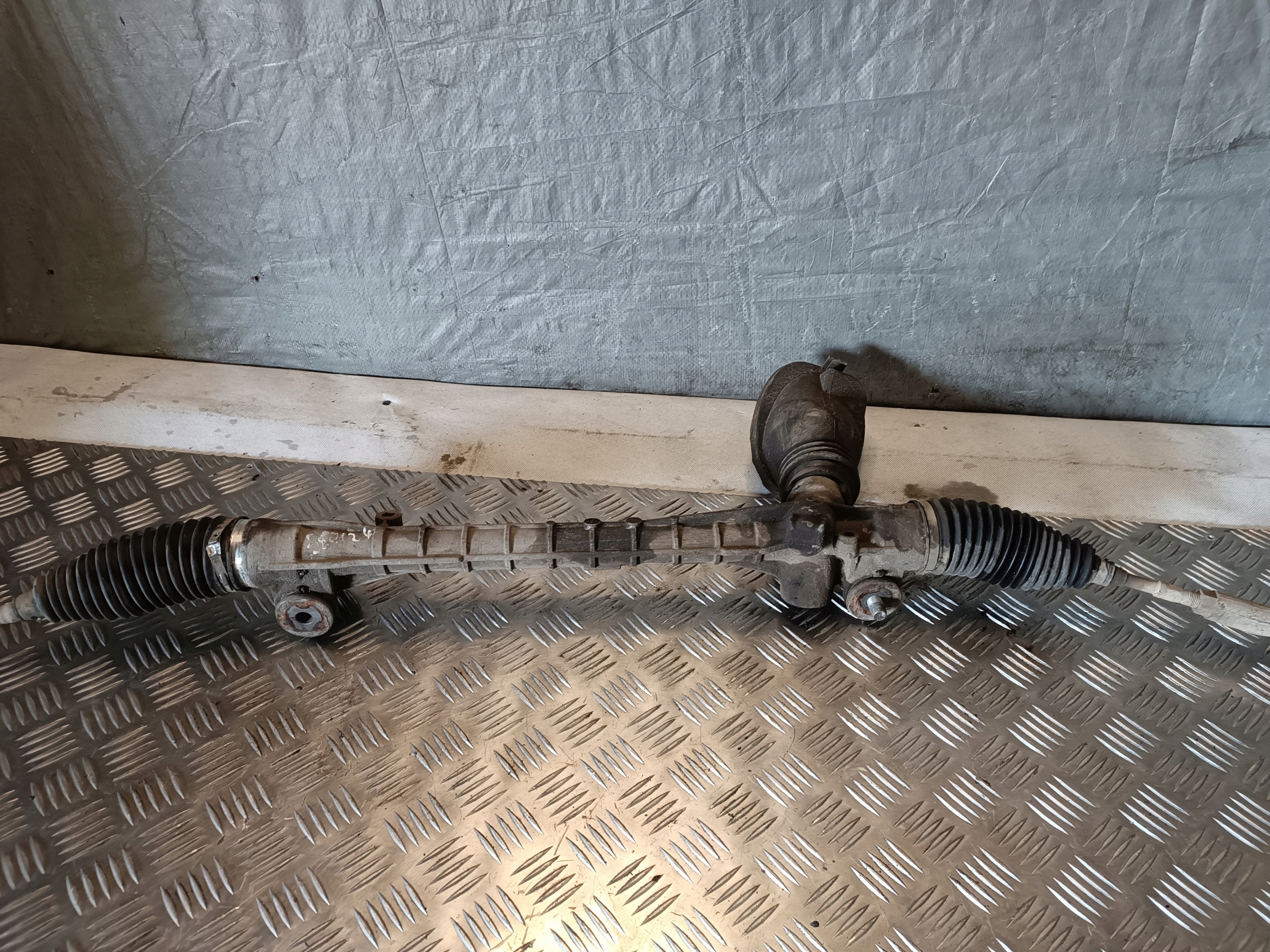 Boîter direction Boîter direction TOYOTA AYGO 1.4D 2005r