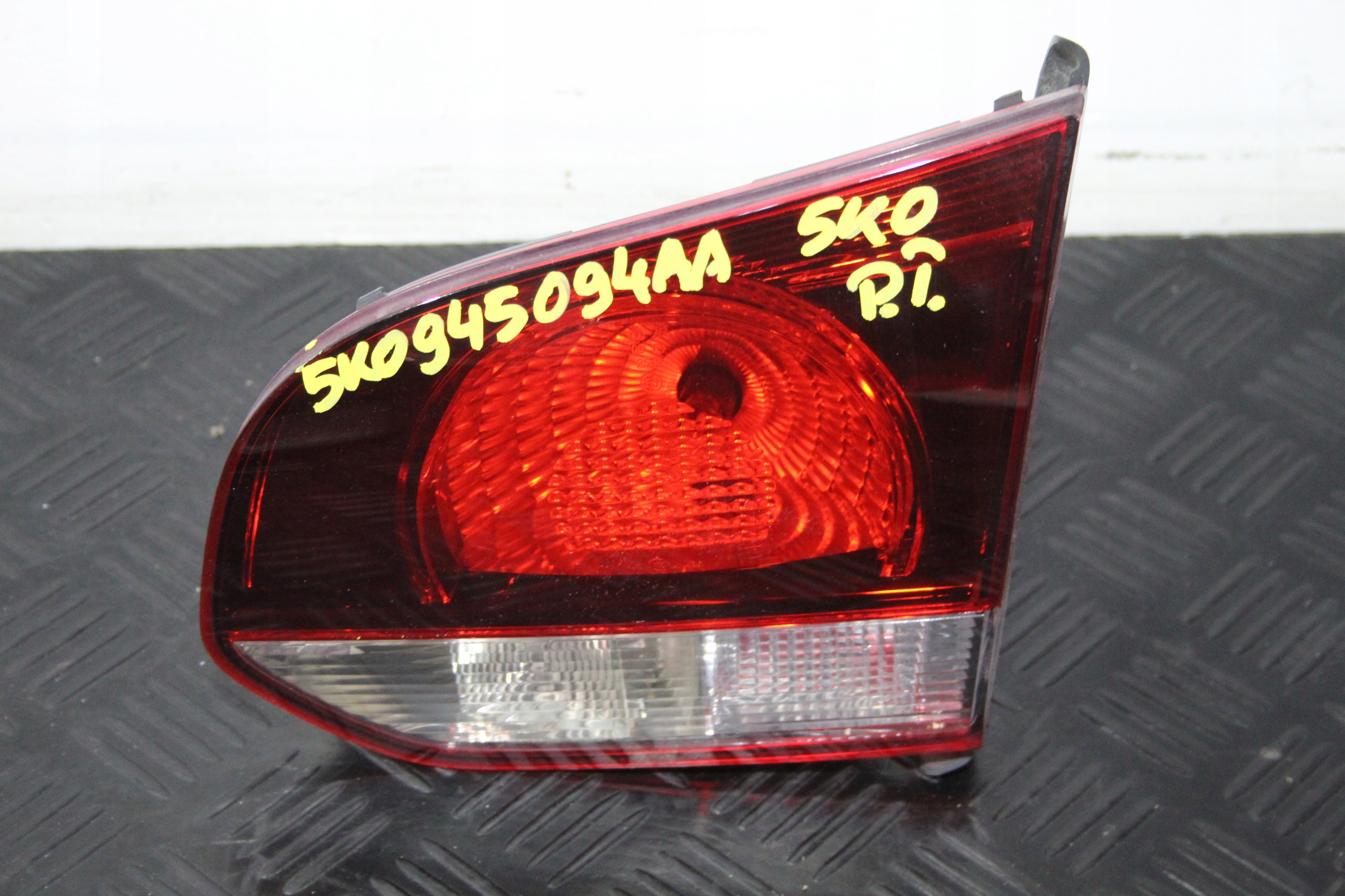 light bonnet right rear part GOLF VI 6 5K0 5K0945094AA