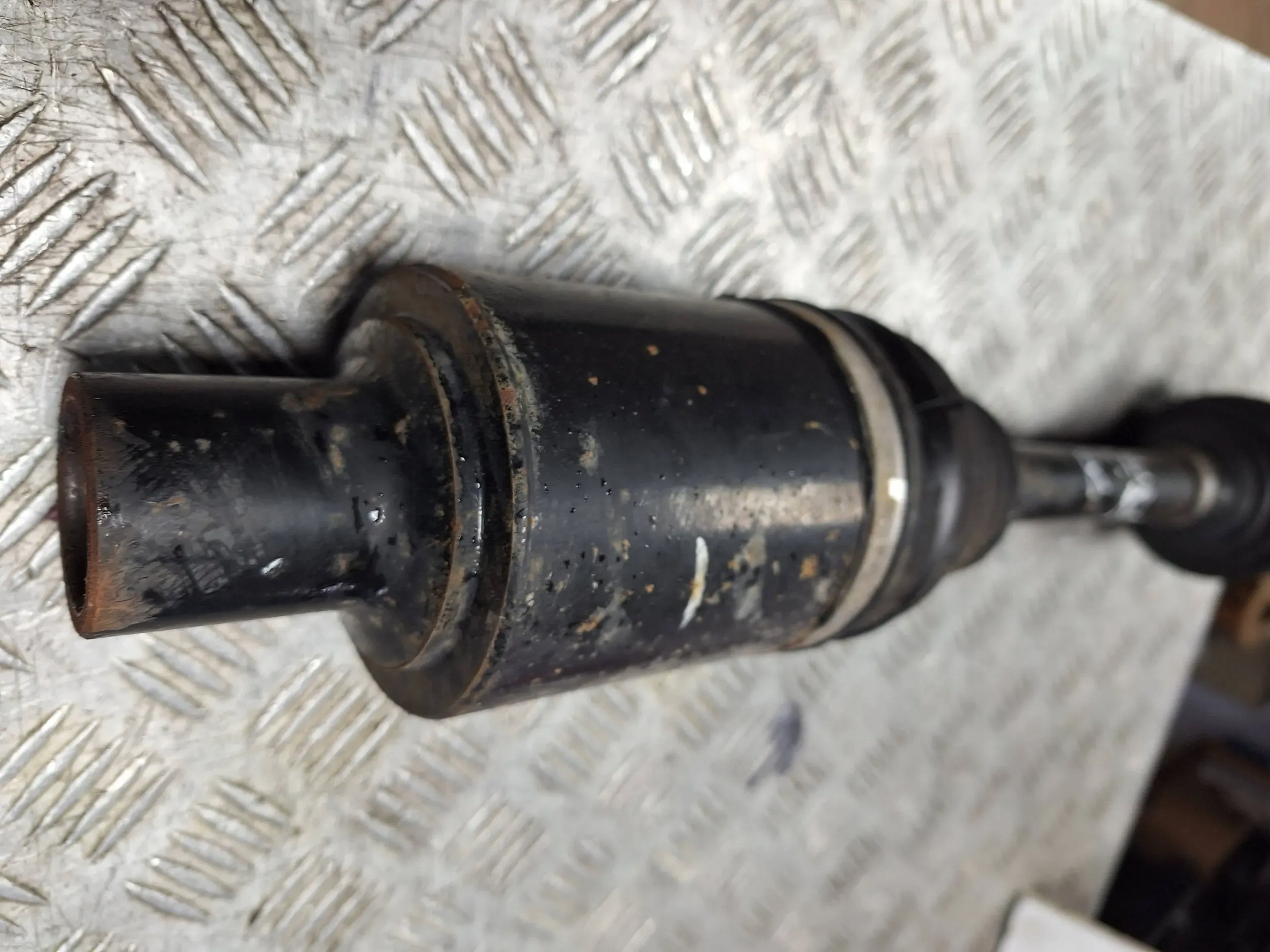 semi-axis rear part right Jeep Cherokee KL 14-18 3.2