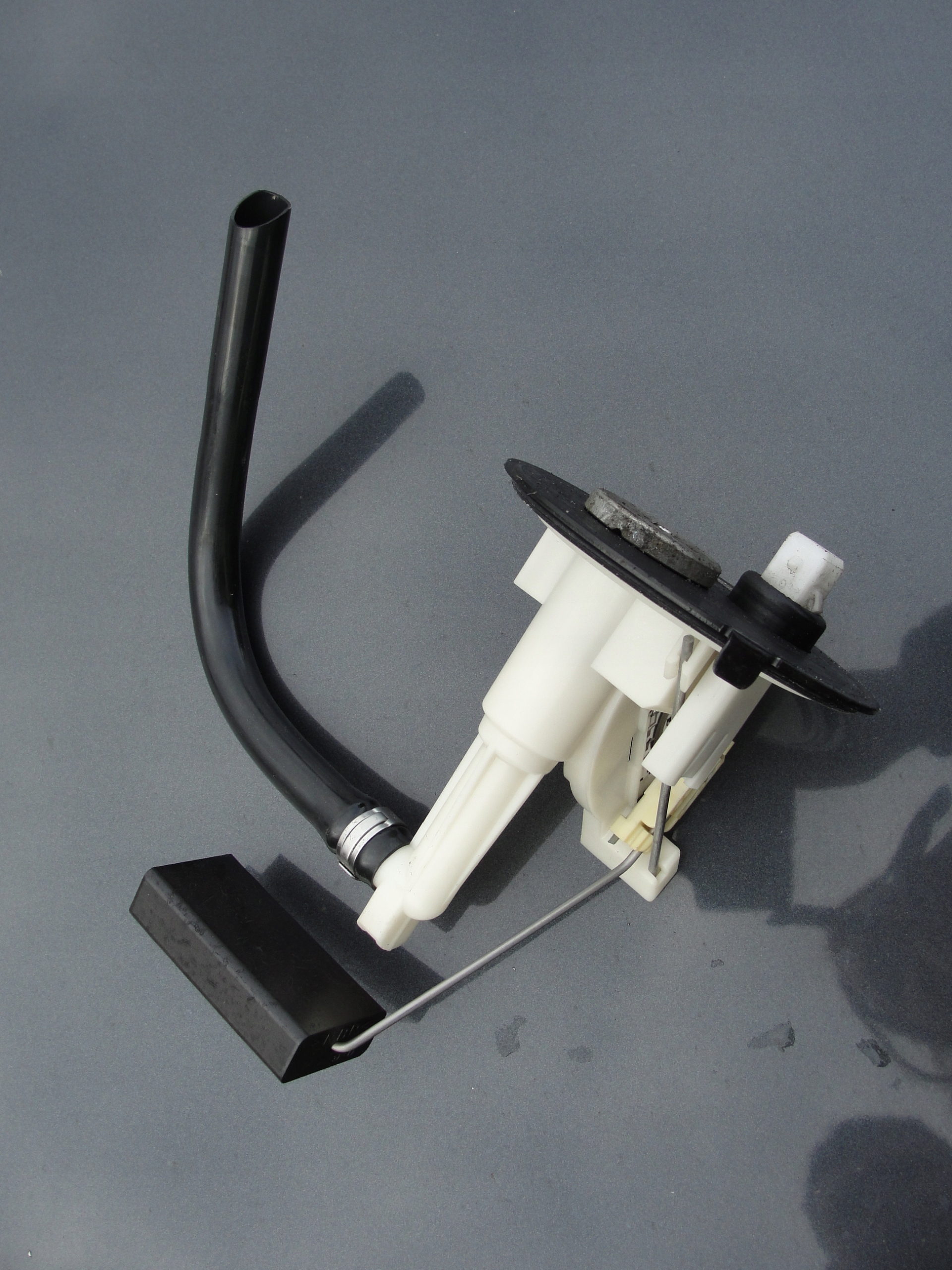 2024702941 - Датчик рівня палива поплавок MERCEDES CLK W208