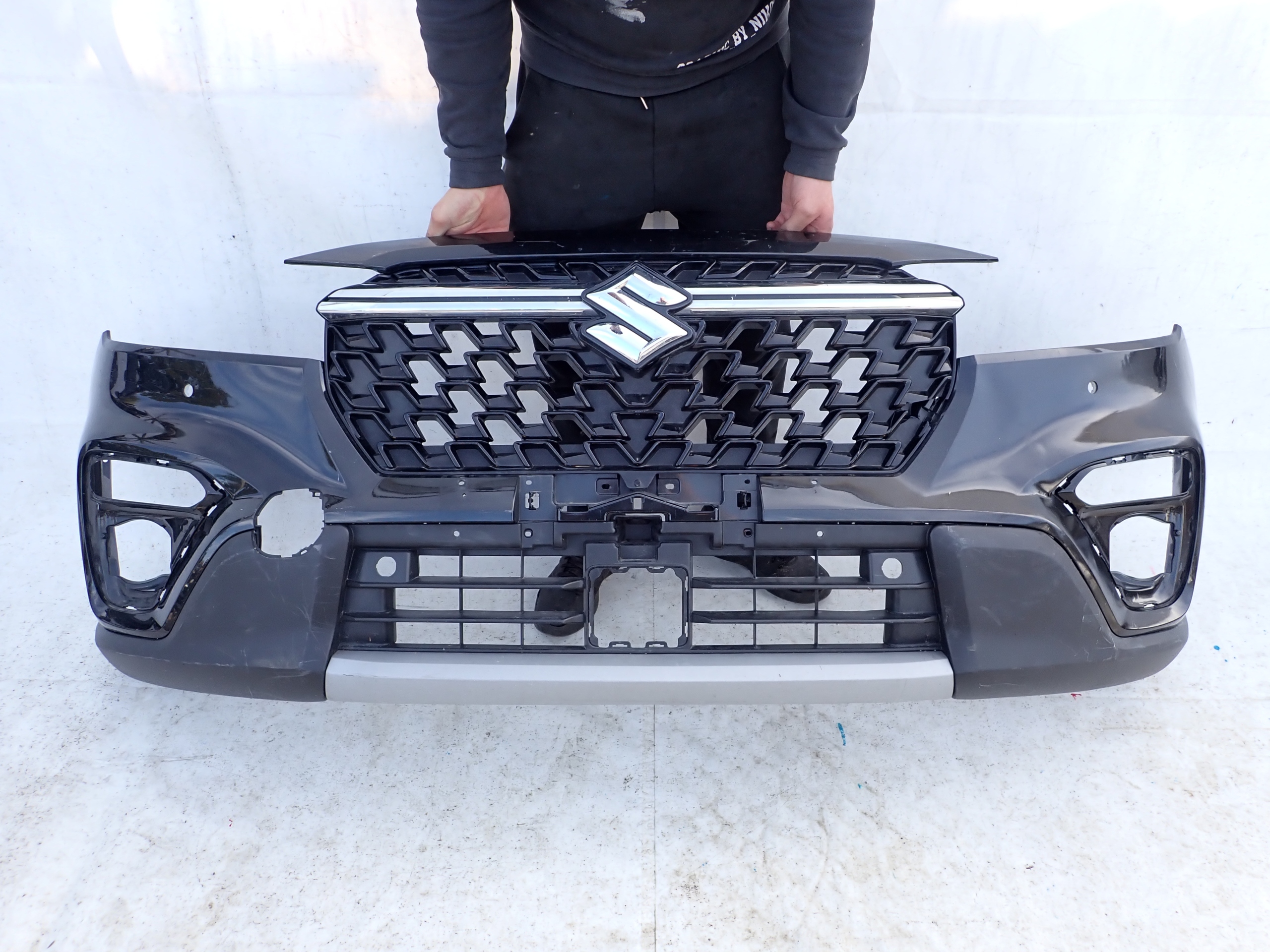 SUZUKI SX4 S-CROSS 21- bumper front front PDC