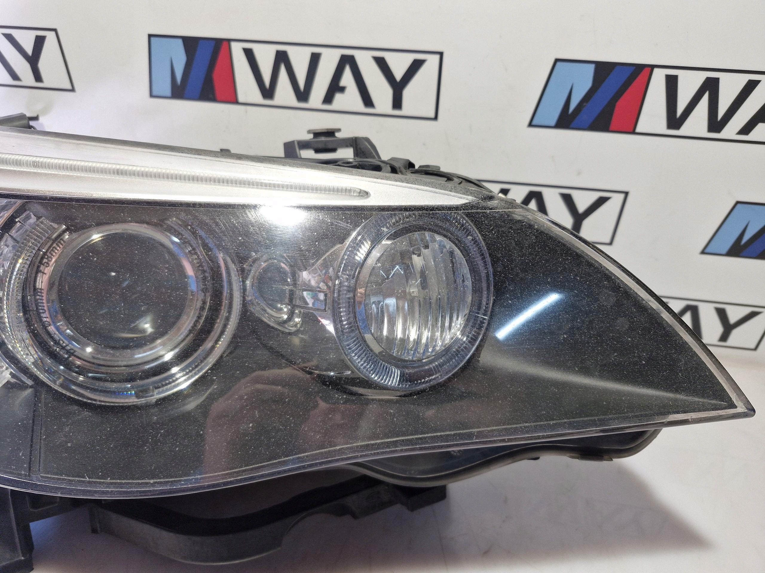 7044672 BMW E60 E61 LCI light right front XENON positioning EUROPA