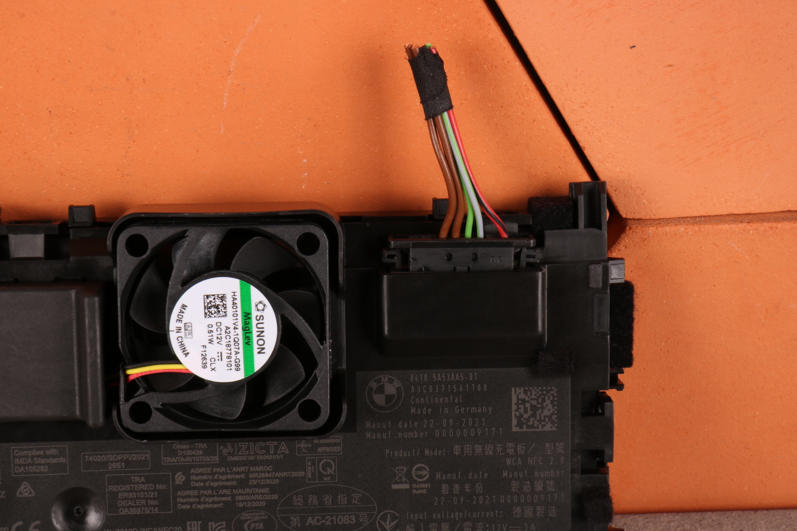 BMW iX I20 LADOWARKA BEZPRZEWODOWA WCA modulo NFC 5A53AA5