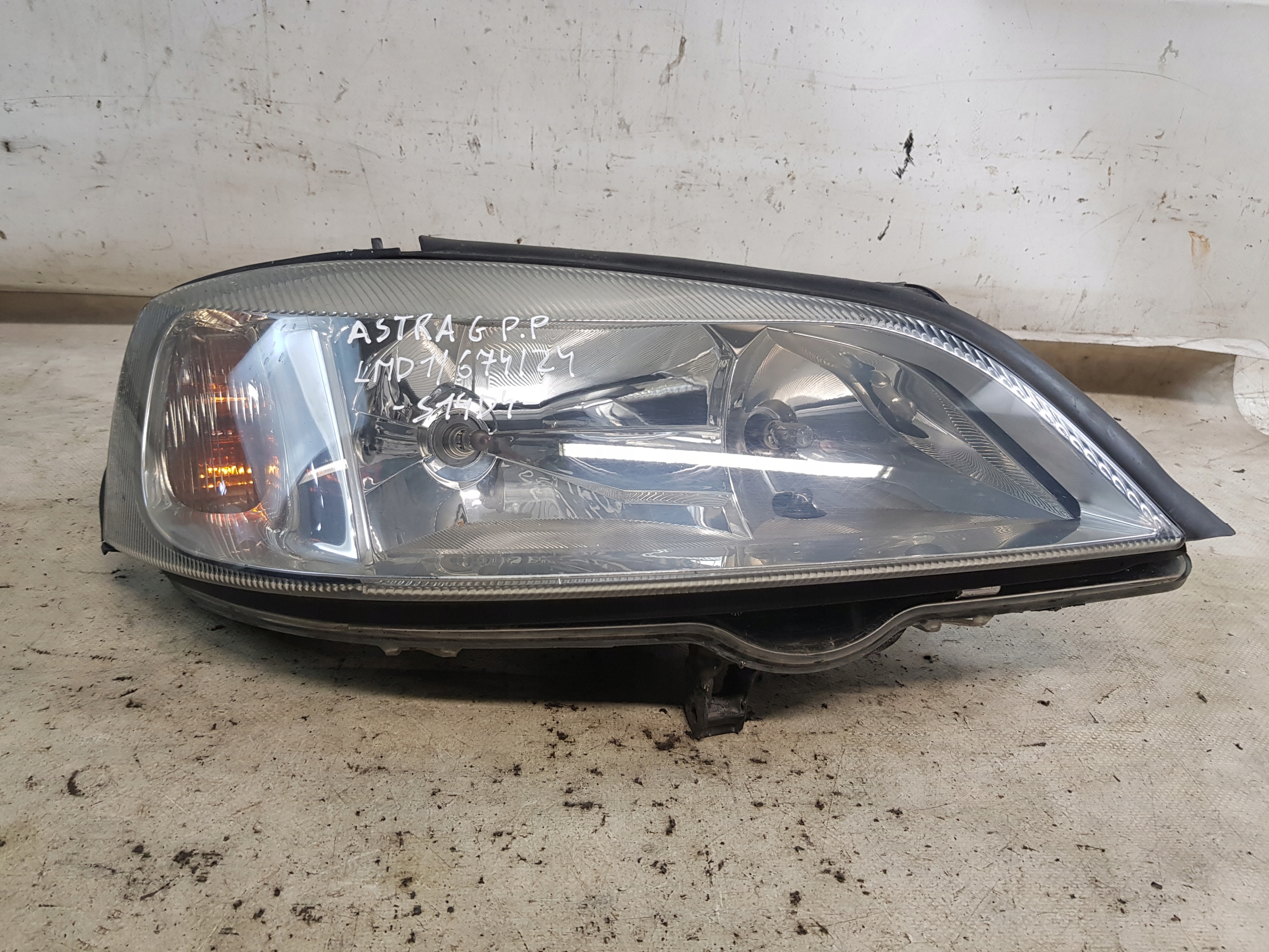 OPEL ASTRA II G light right front