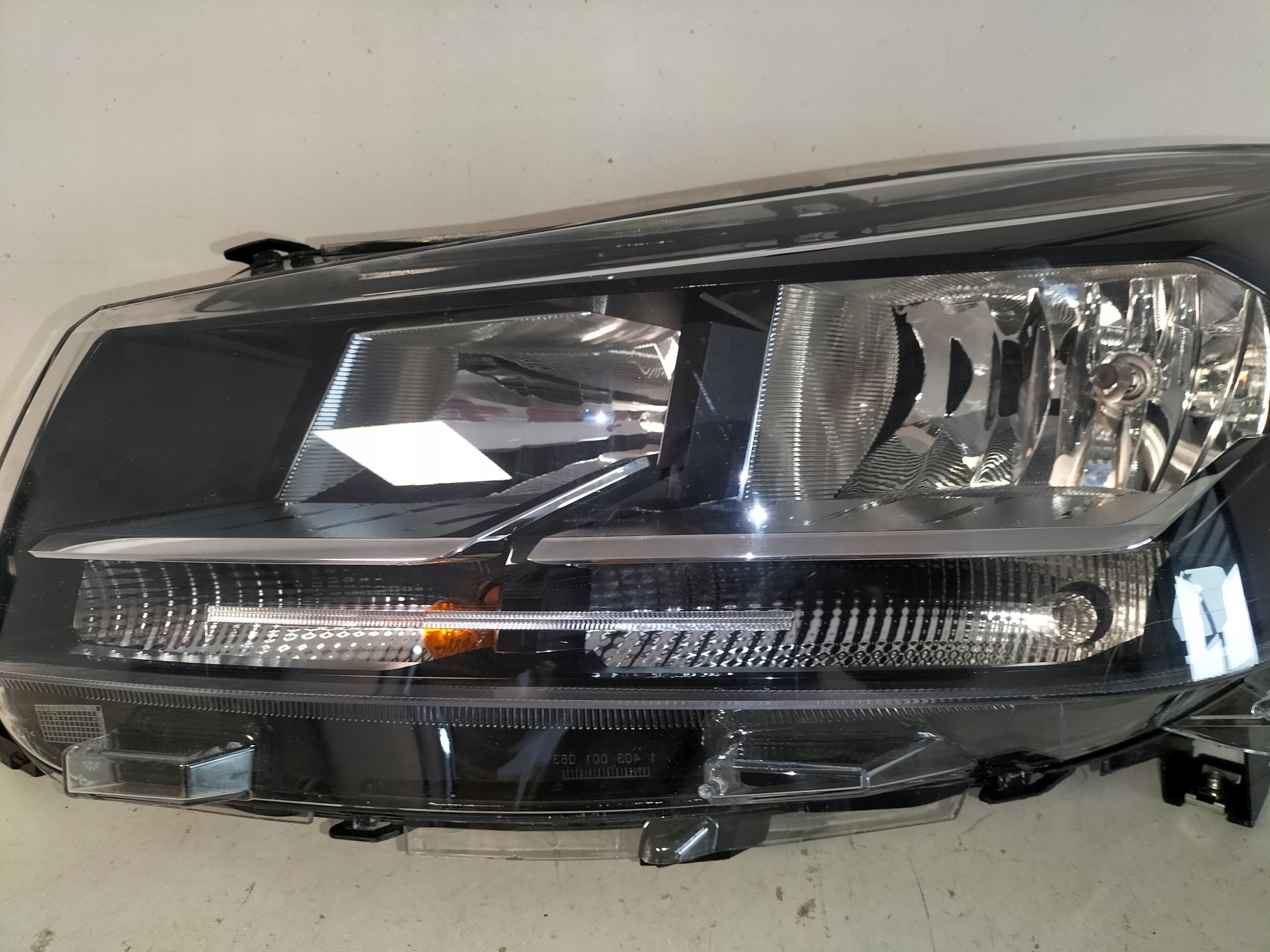 light front reflektor left EXPERT IV 24- JUMPY IV 24- VIVARO C LIFT 24