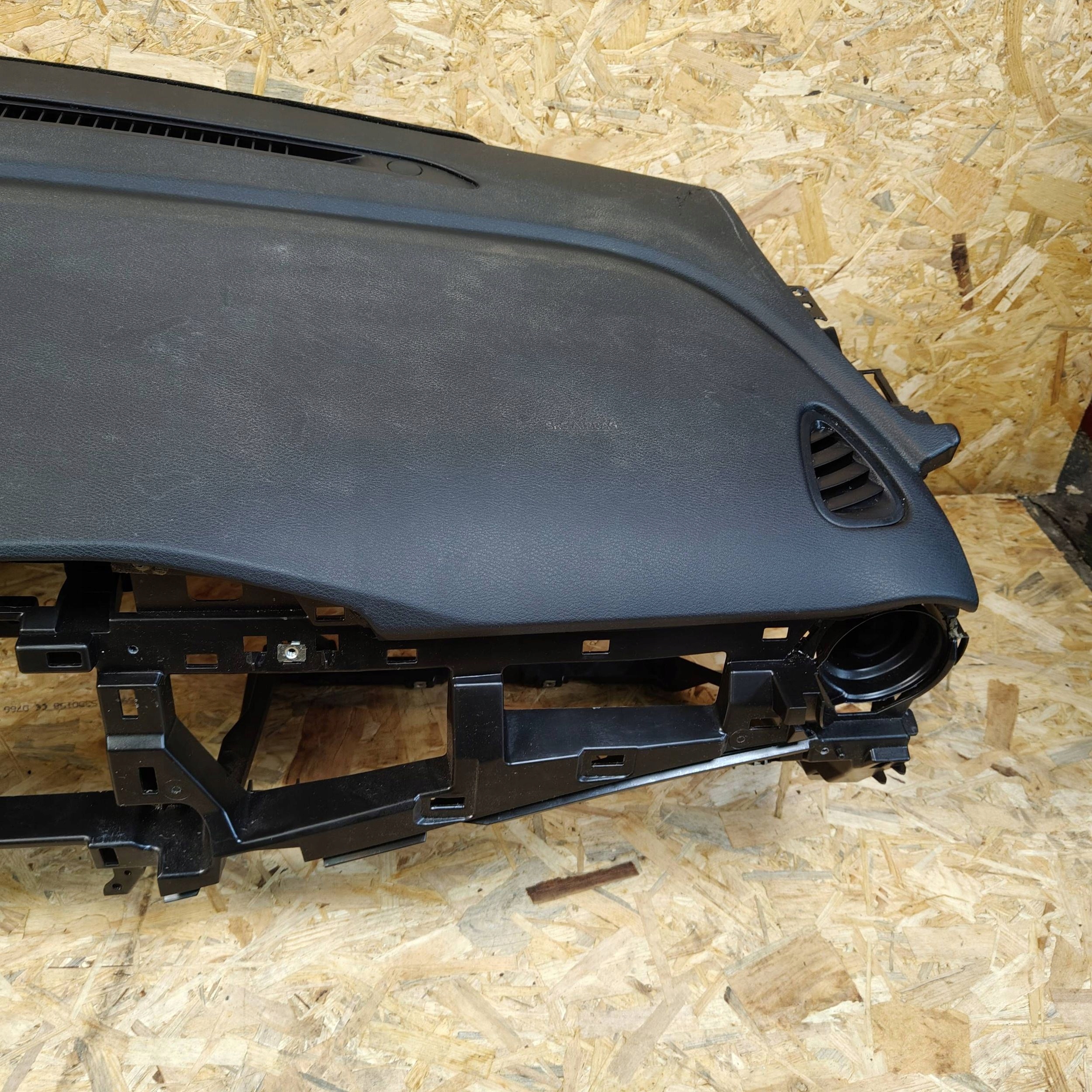 dashboard instrument panel Nissan Micra K14 airbags