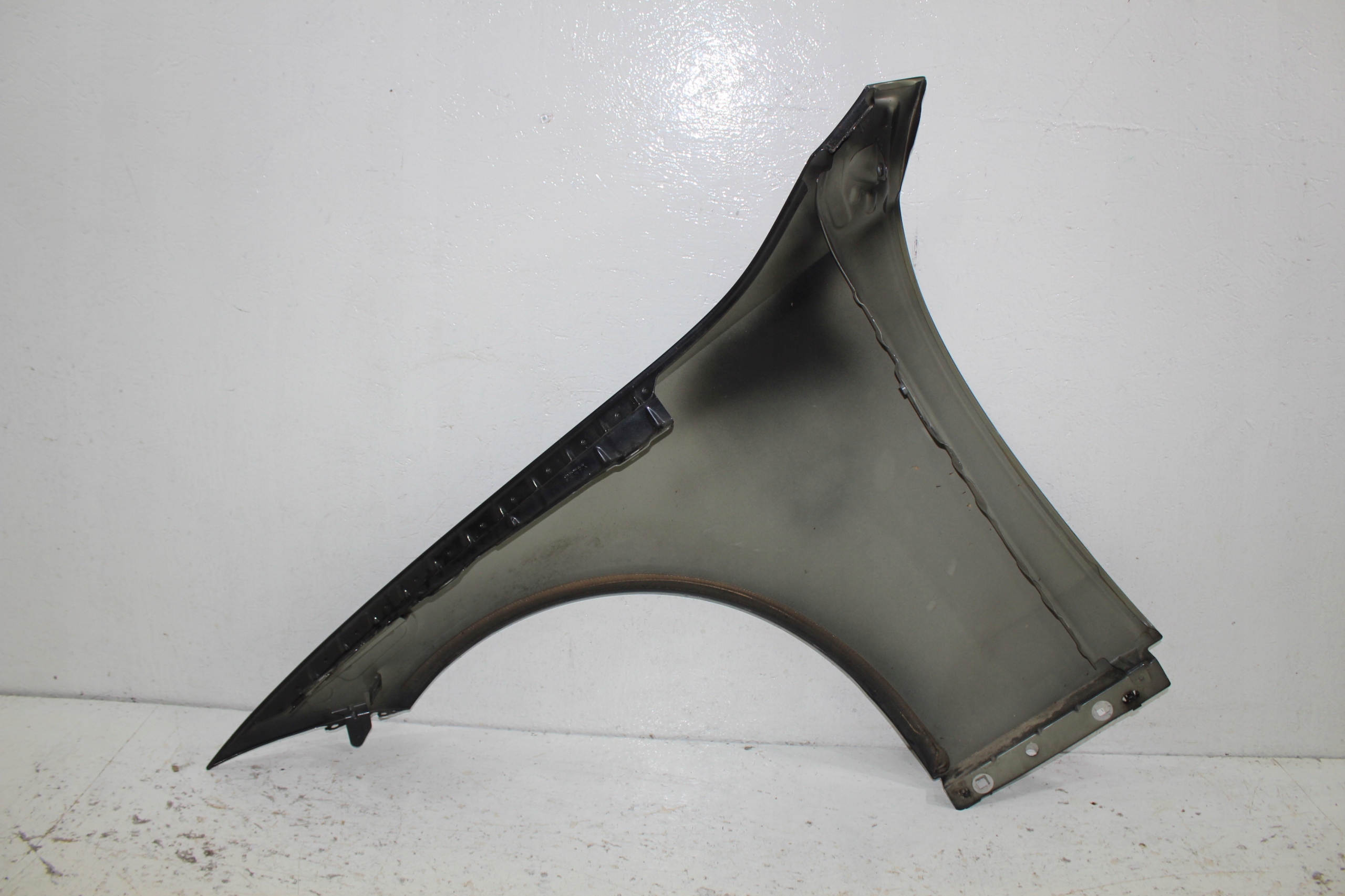 Mercedes C Klasa W206 fender right front A2068810200