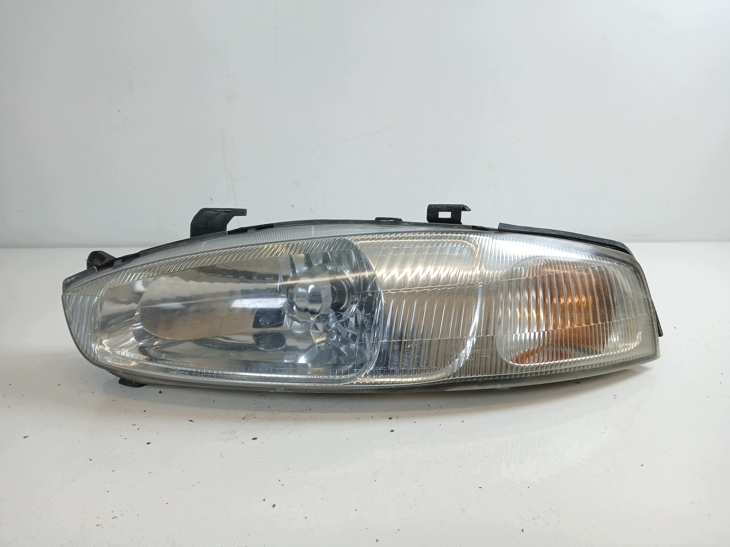 MITSUBISHI COLT V light left front