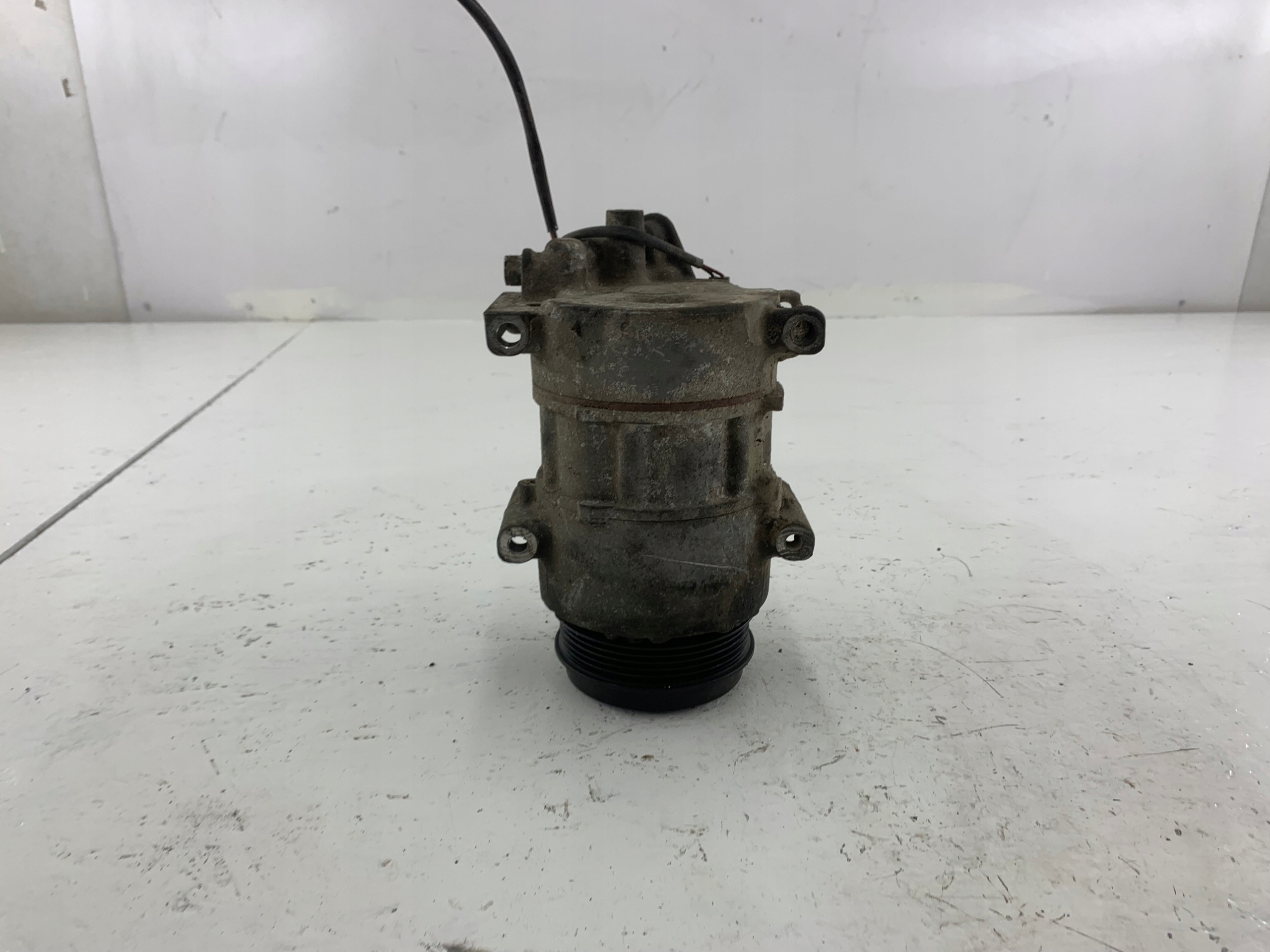 MERCEDES W169 2.0 CDI compressor; air conditioning compressor A0012303611