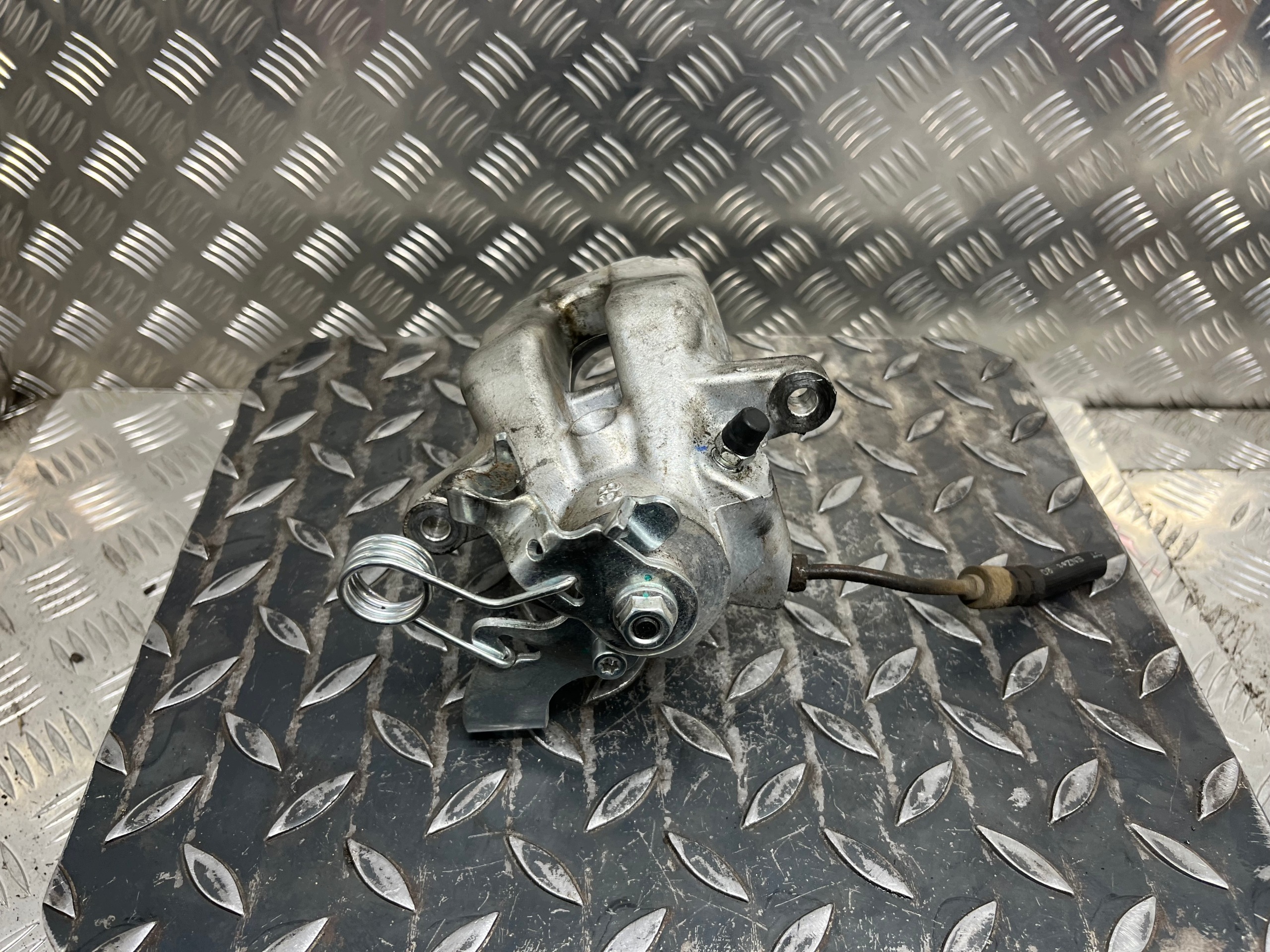 caliper brake left rear part rear CITROEN C5 III