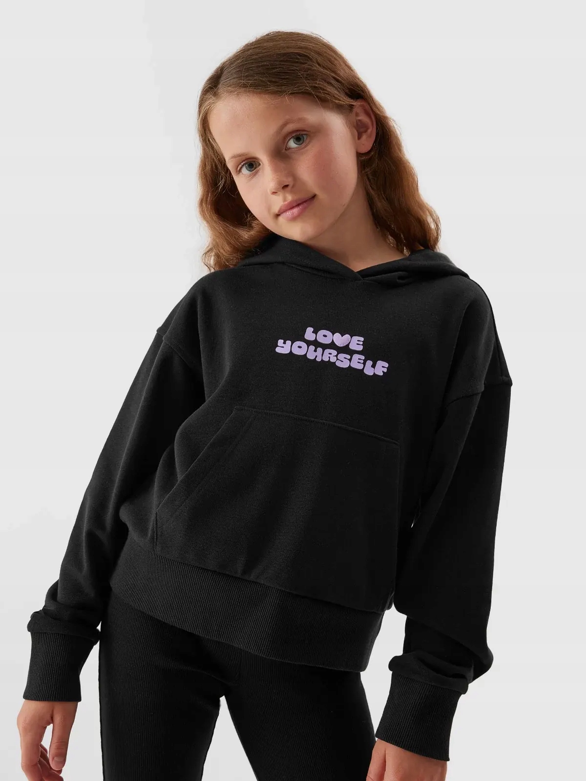 BLUZA DZIEWCZĘCA 4F DRESOWA Z KAPTUREM AW23F645 Płeć dziewczynki