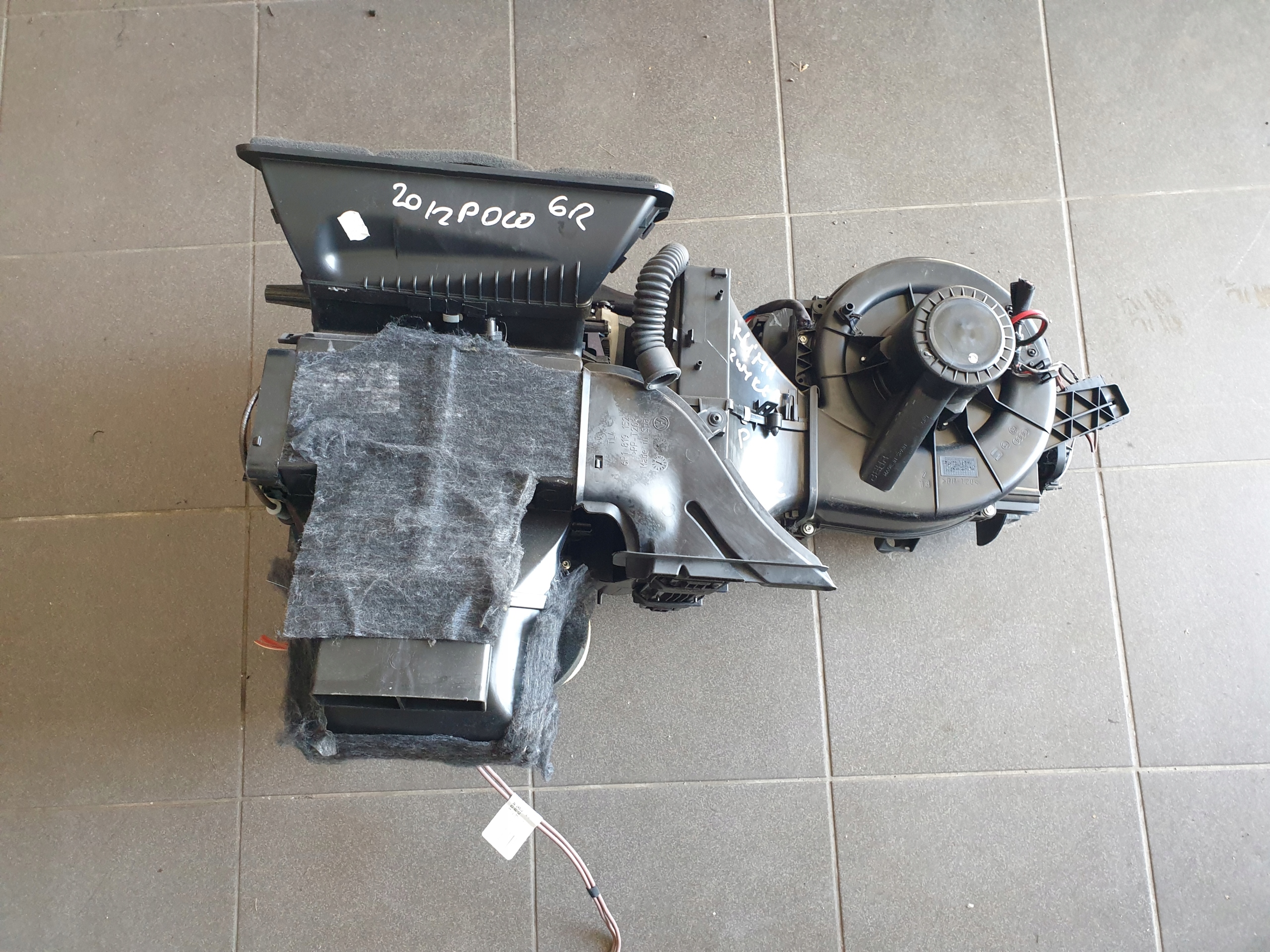 ohřívač KLIMY VW POLO 6R 5 V 2009- 6R1820003DM